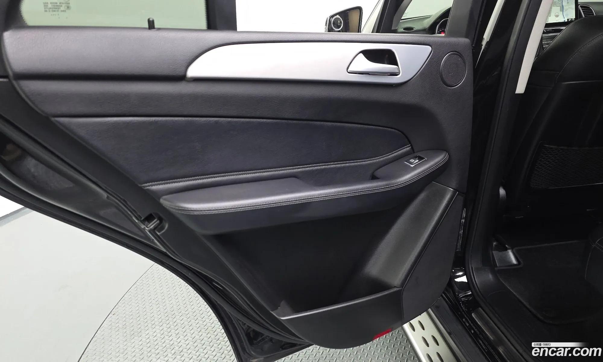 Mercedes-Benz GLE-Class W166 2018 — 11