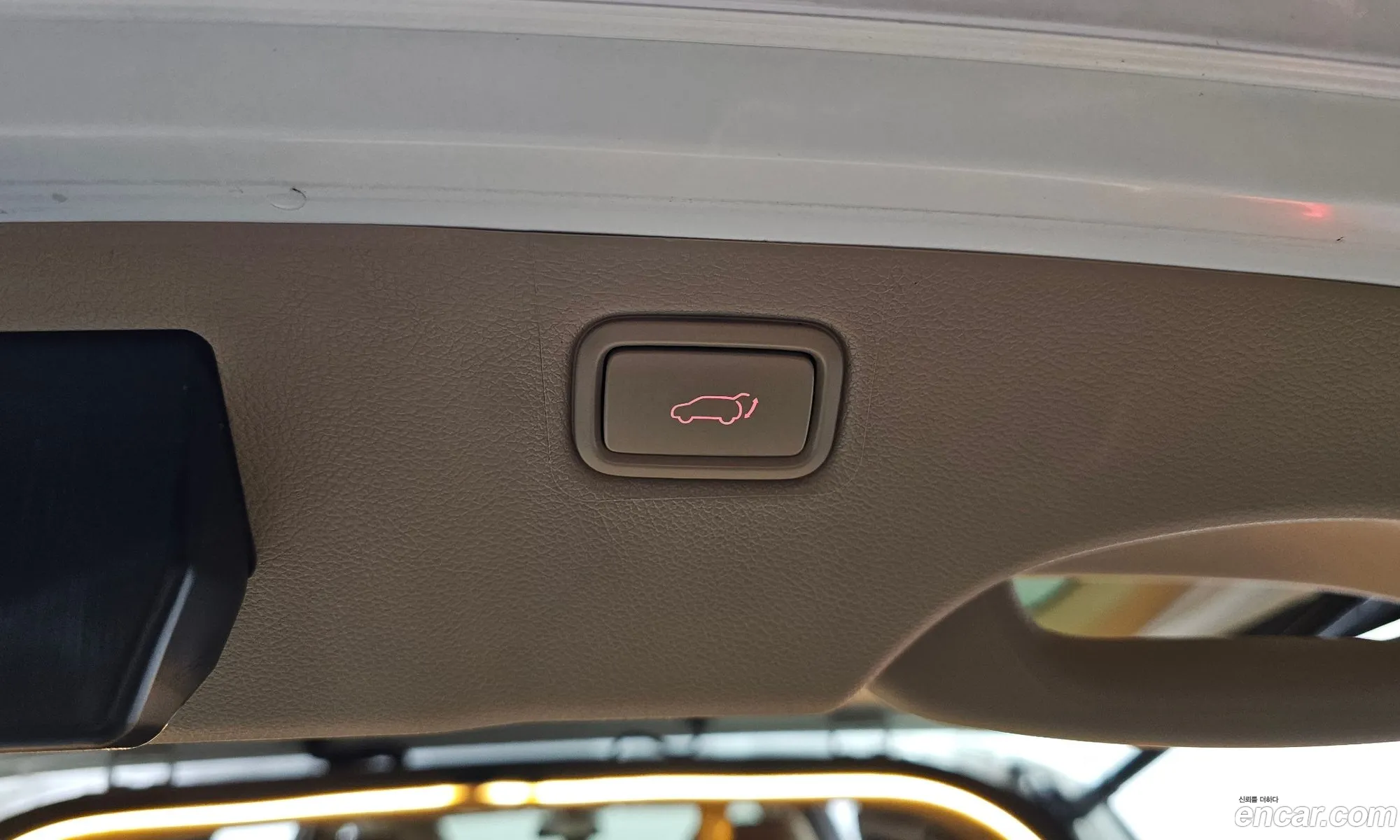 Kia Carnival 2018 KNAMB81ABKS471054 — 19