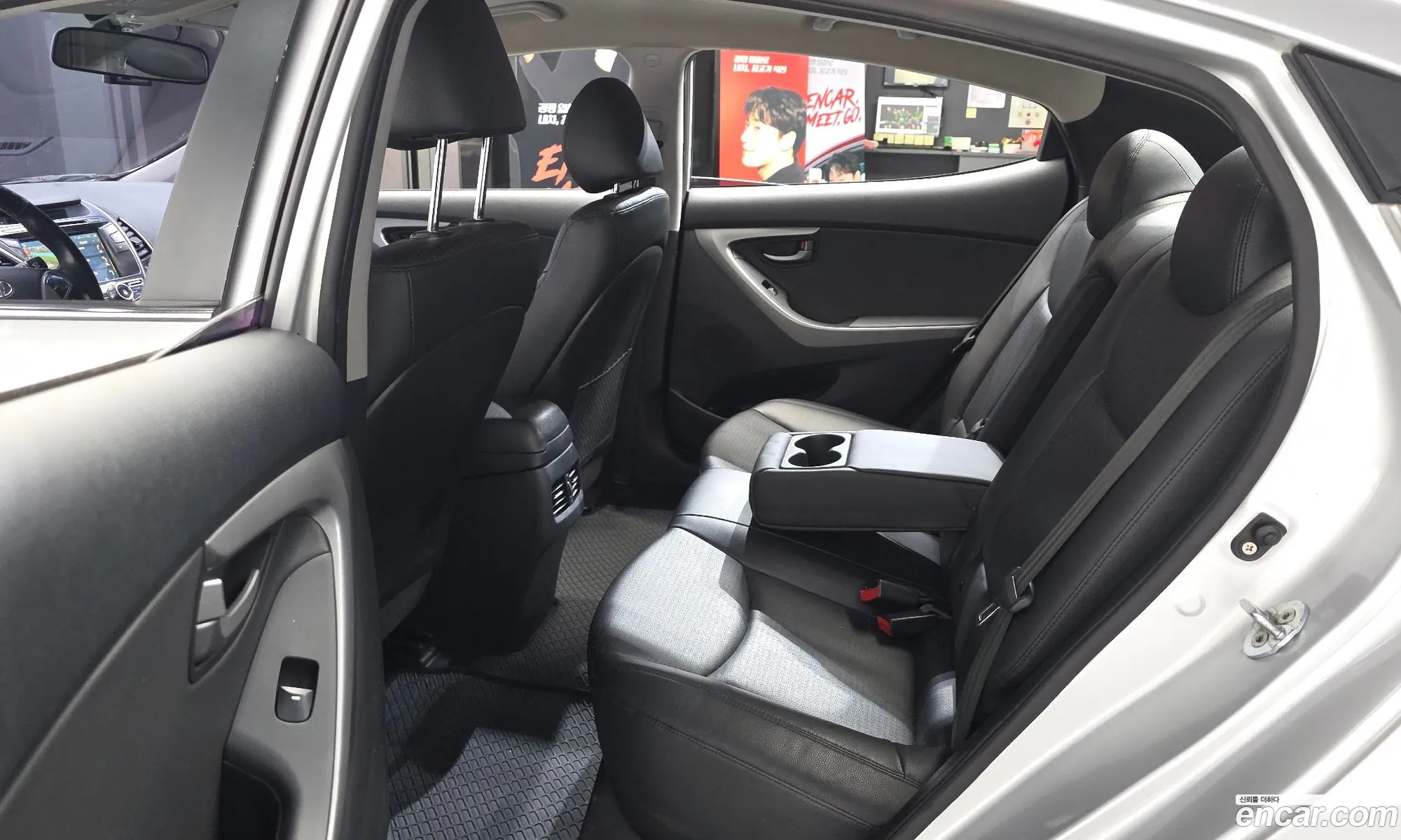 Hyundai Elantra 2015 — 3