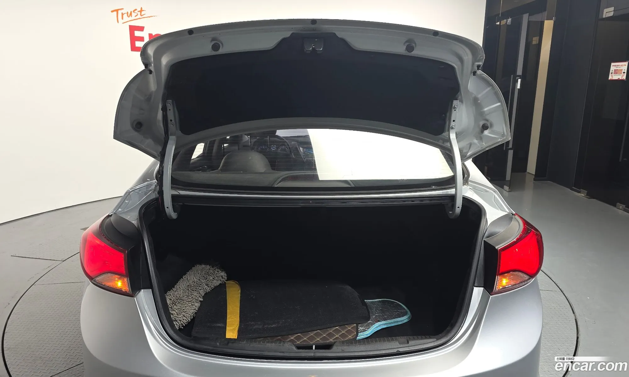 Hyundai Elantra 2015 — 15