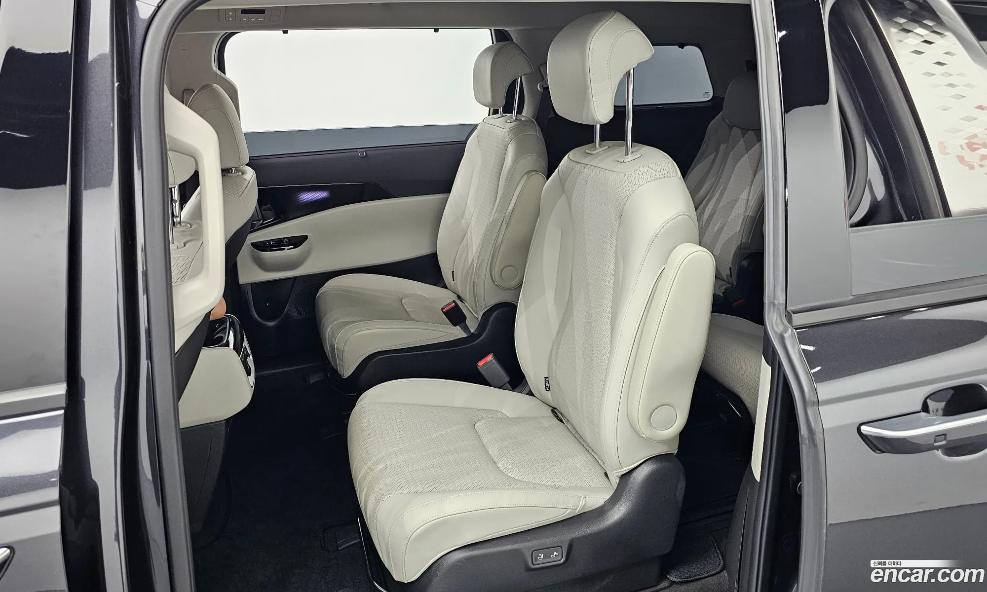 Kia Carnival 2022 KNANE813BPS191501 — 12