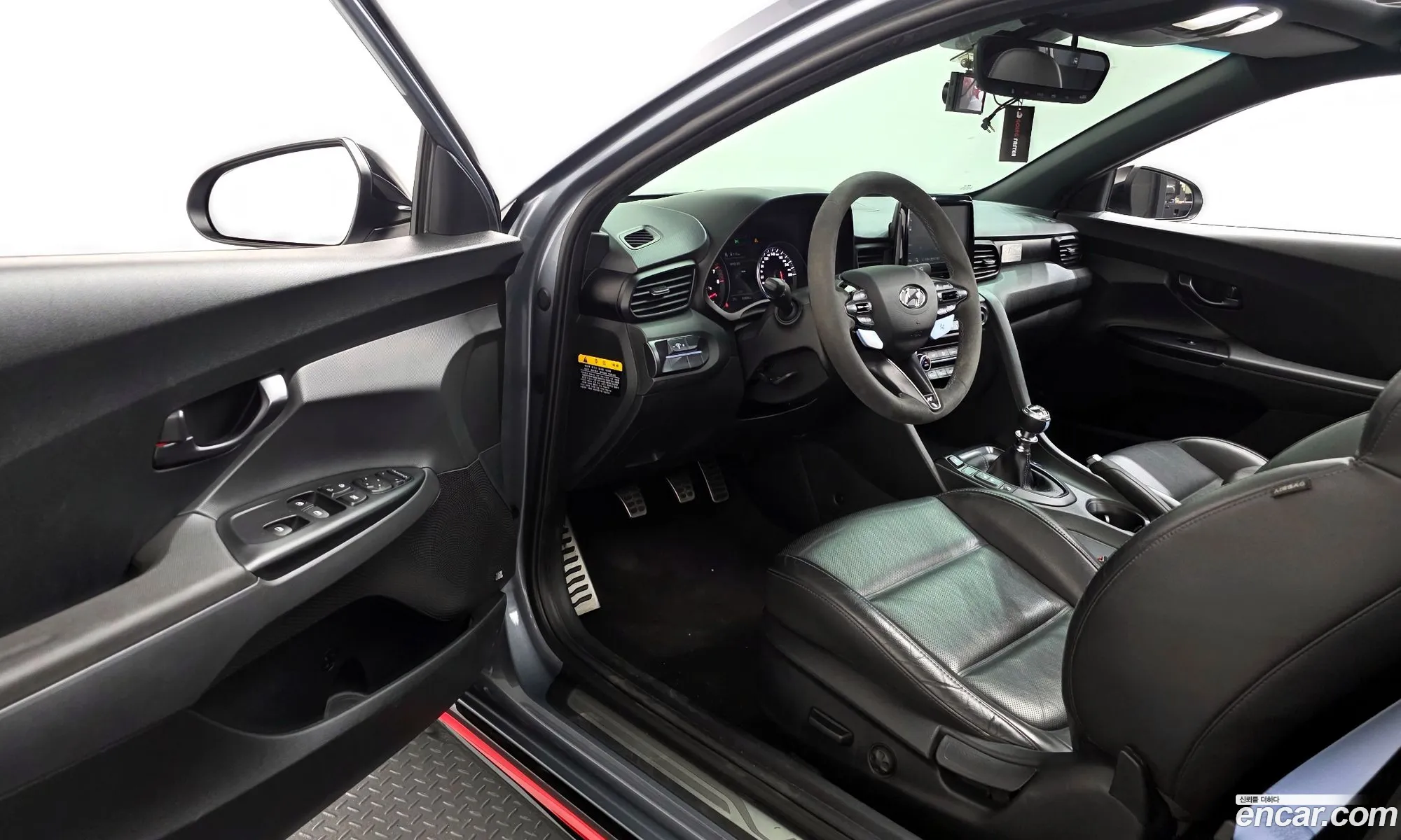 Hyundai Veloster 2018 — 3