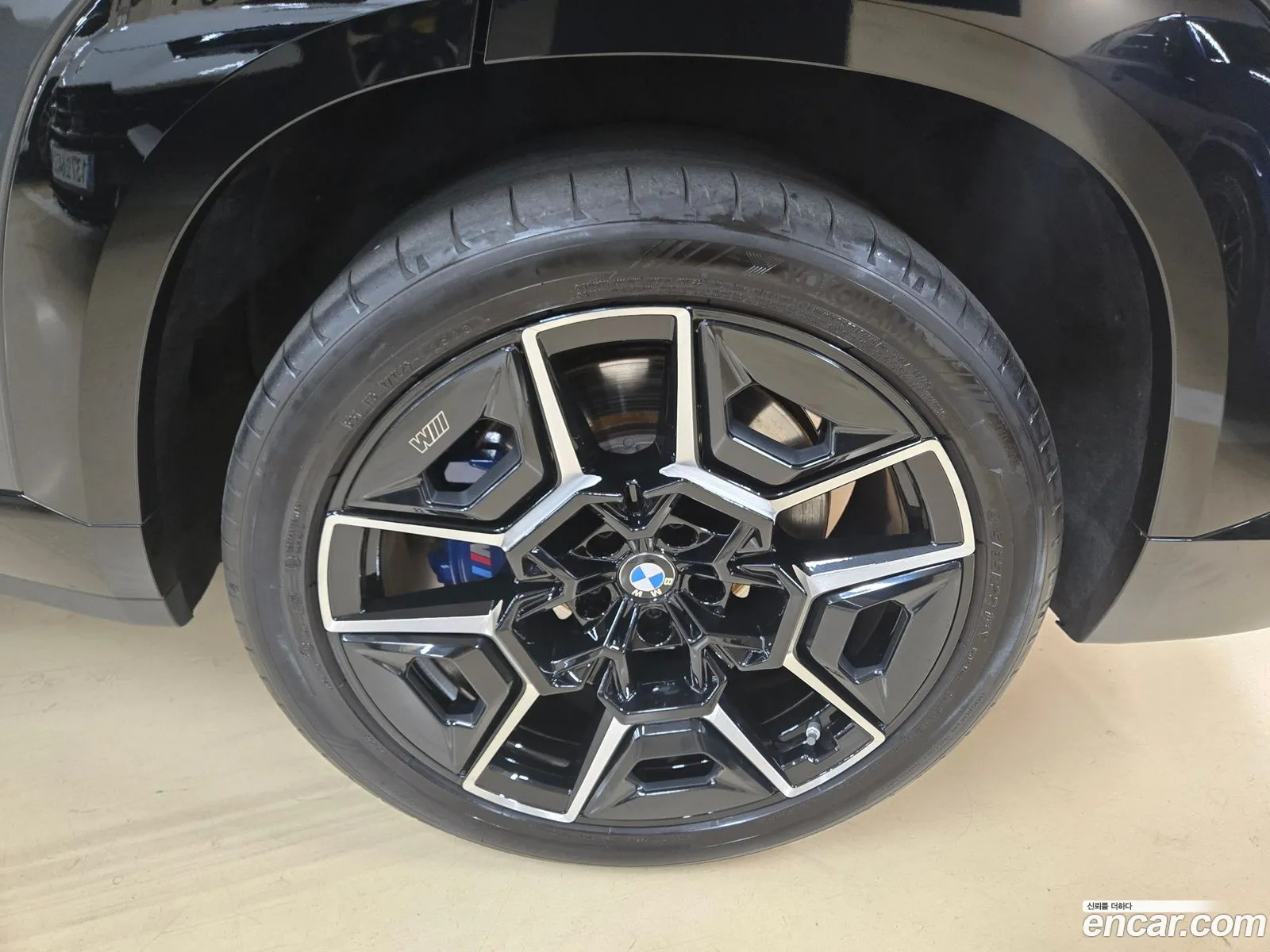 BMW XM 2025 — 5