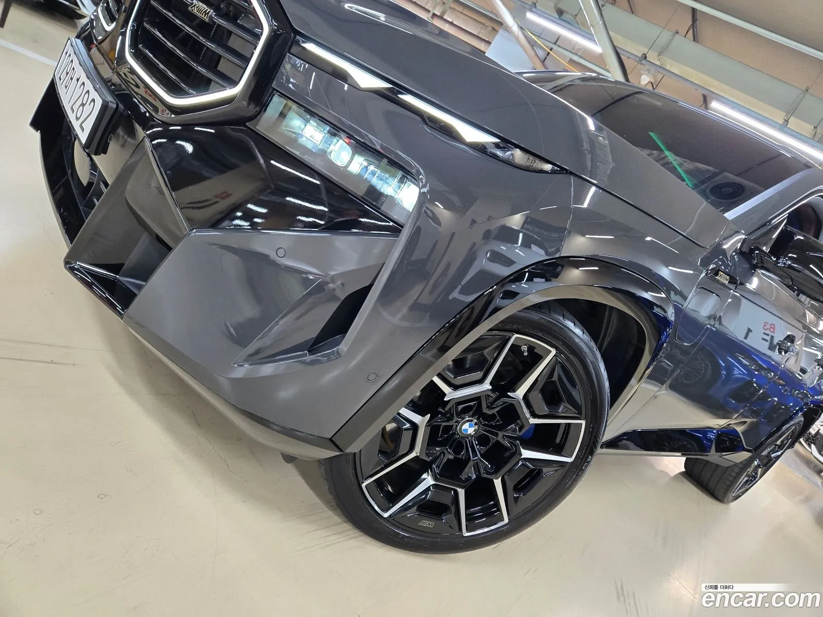 BMW XM 2025 — 15