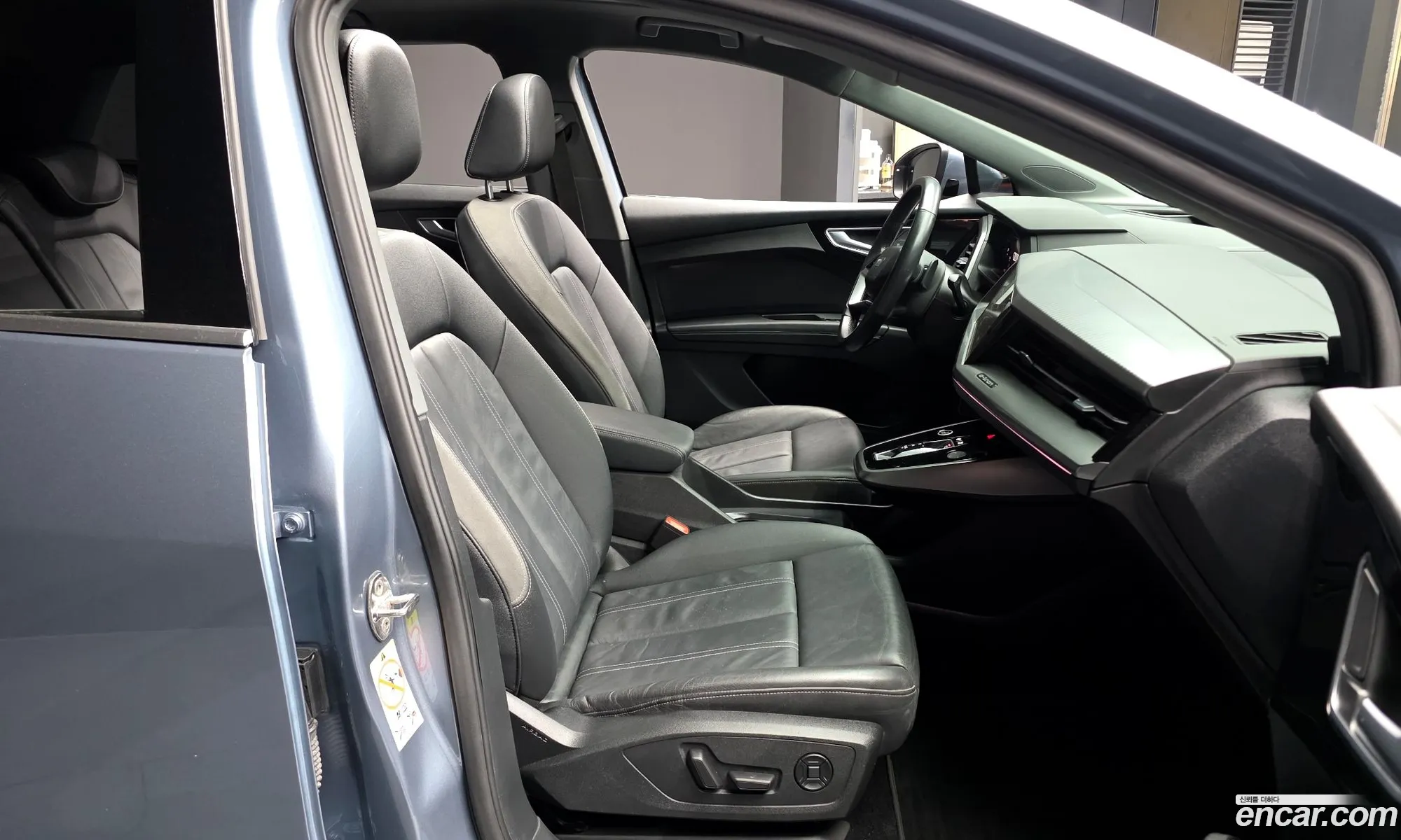 Audi Q4 e-tron 2022 WAUZZZFZ1NP043961 — 2