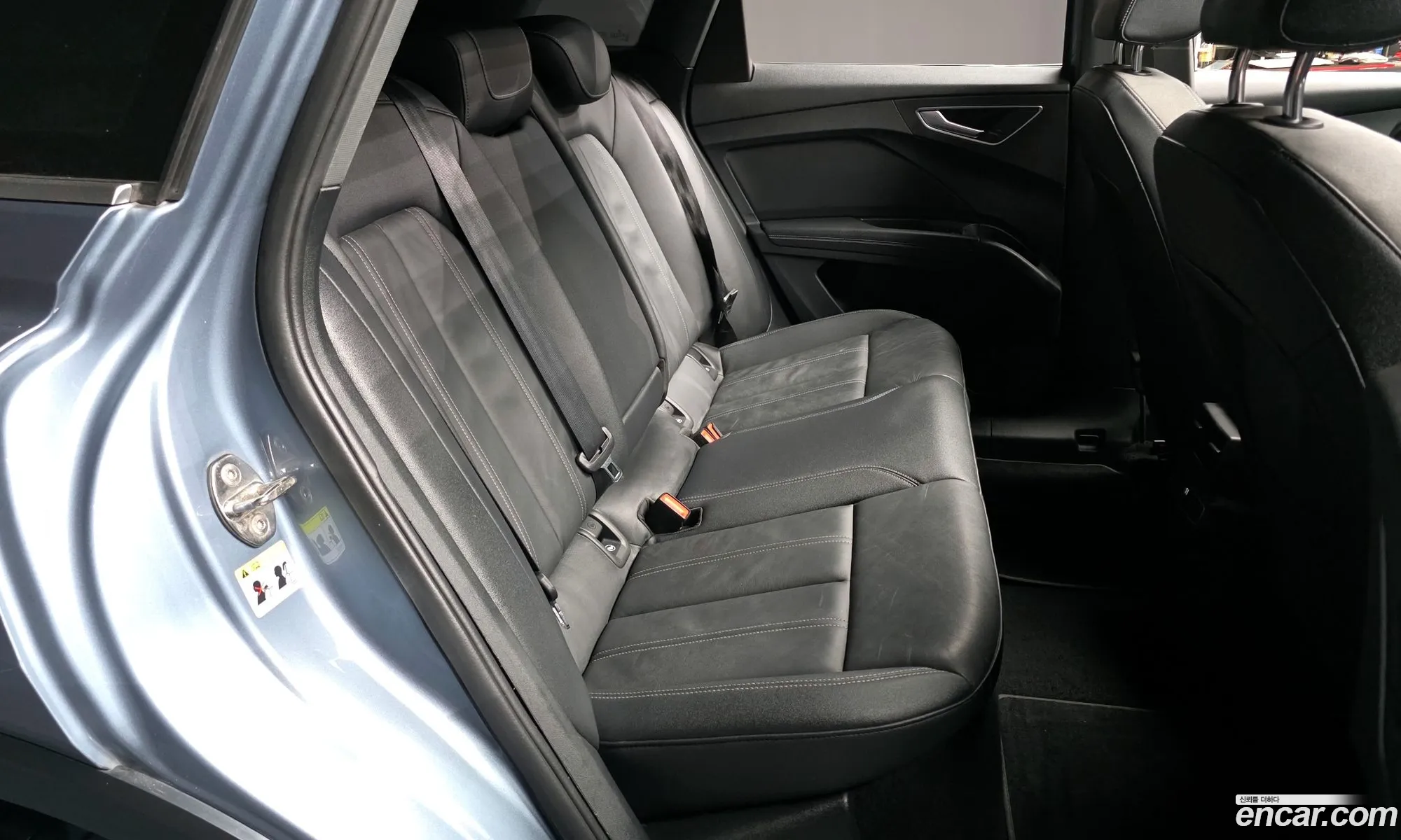 Audi Q4 e-tron 2022 WAUZZZFZ1NP043961 — 13