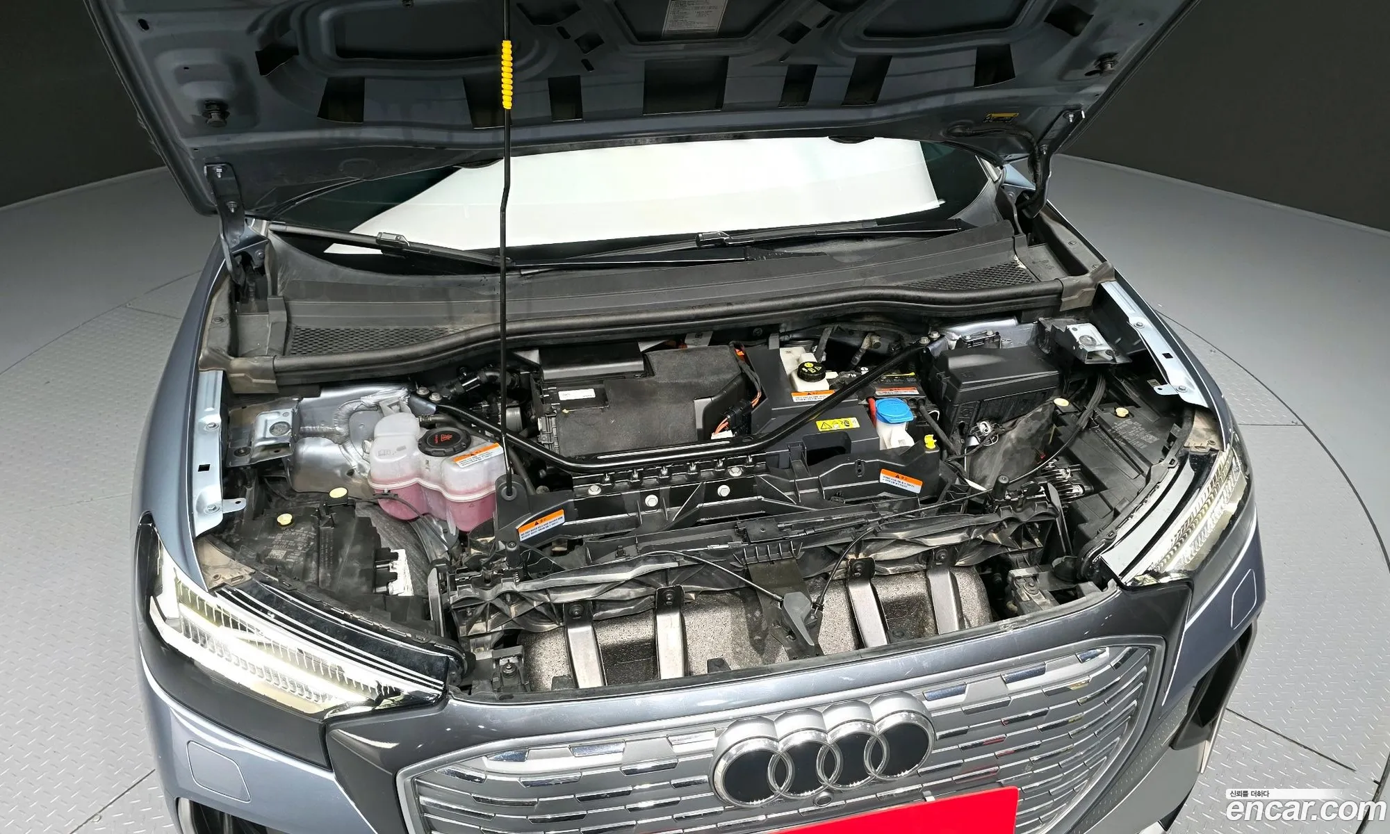 Audi Q4 e-tron 2022 WAUZZZFZ1NP043961 — 8