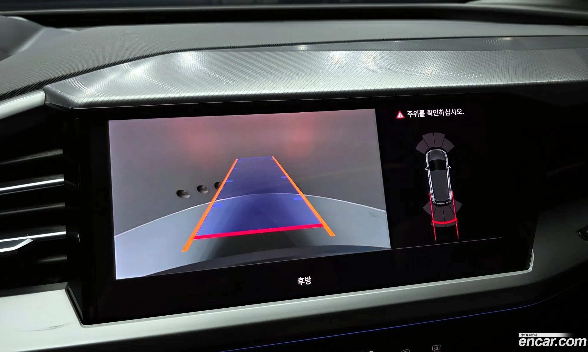 Audi Q4 e-tron 2022 WAUZZZFZ1NP043961 — 10