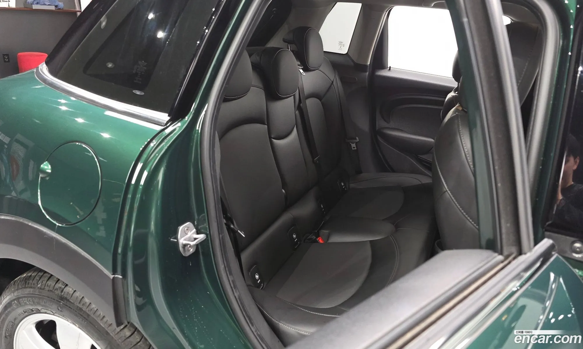 Mini Cooper 2018 WMWXU1105J2H33500 — 11