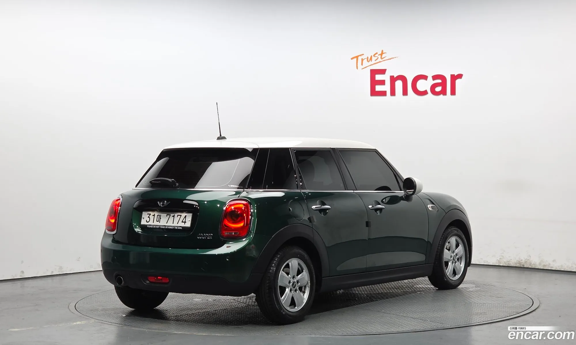 Mini Cooper 2018 WMWXU1105J2H33500 — 16