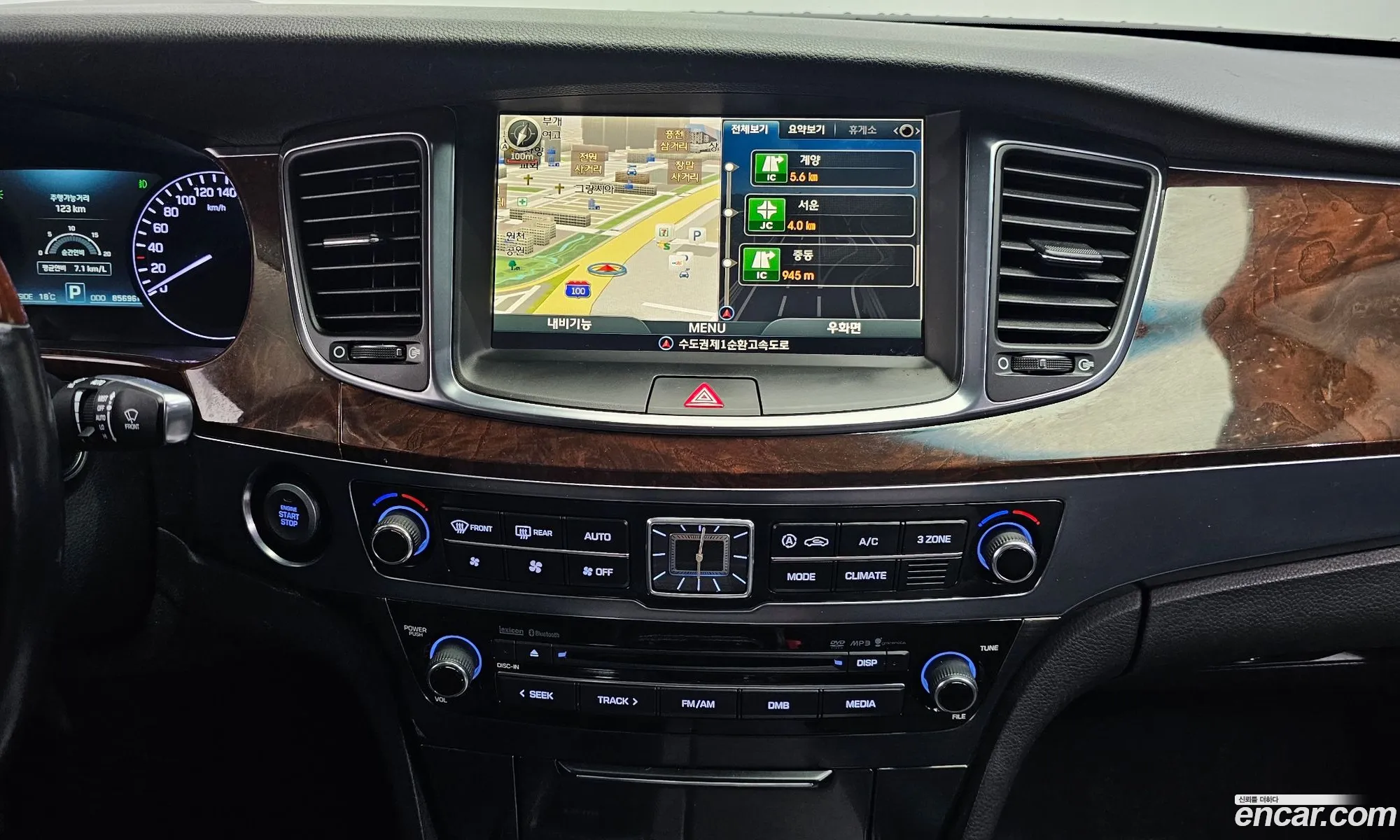 Hyundai Equus 2013 — 10