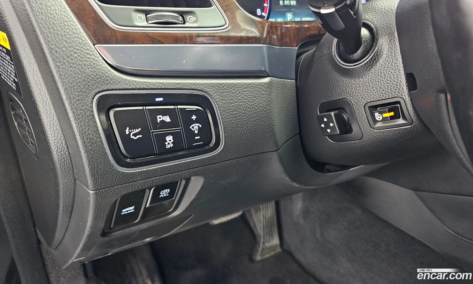 Hyundai Equus 2013 — 13