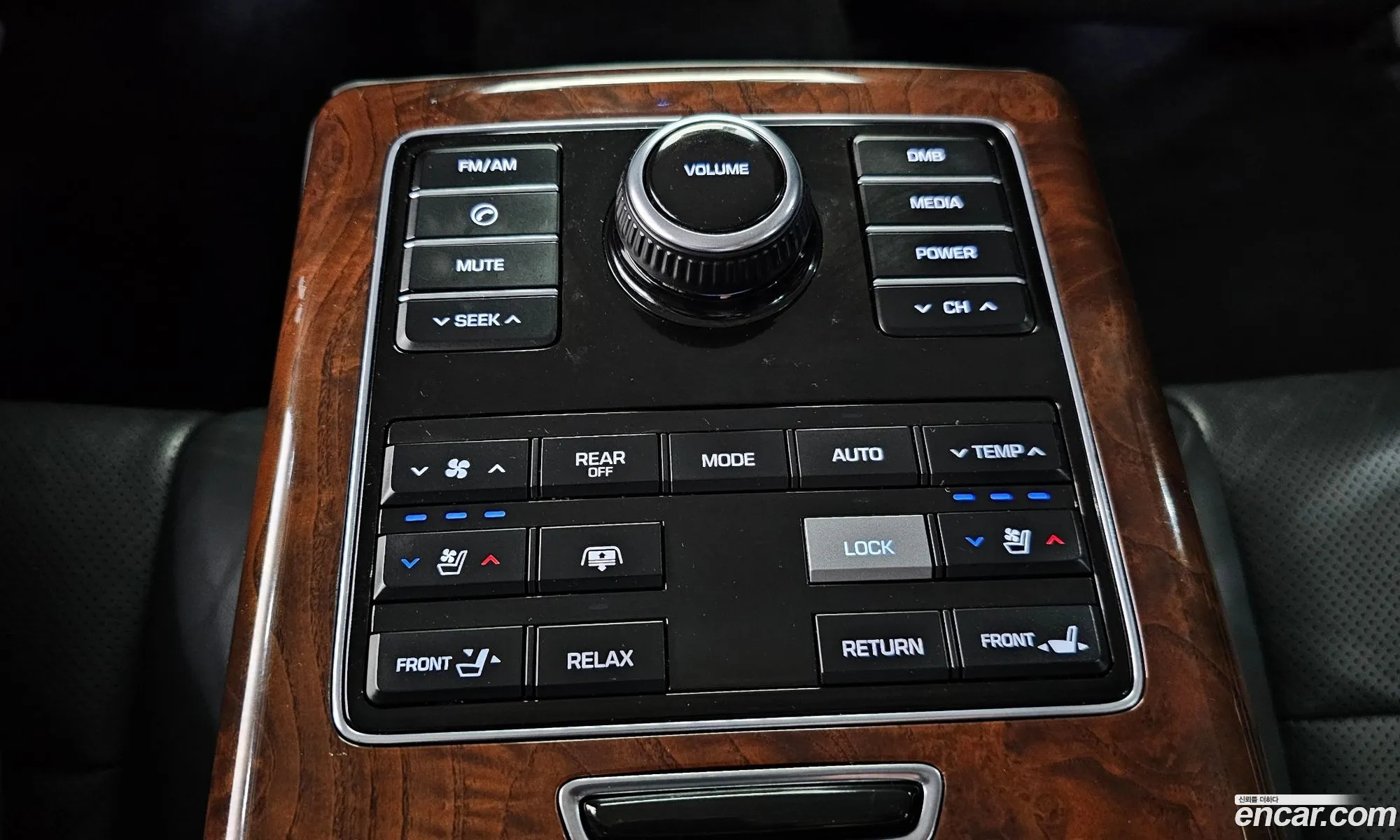 Hyundai Equus 2013 — 3