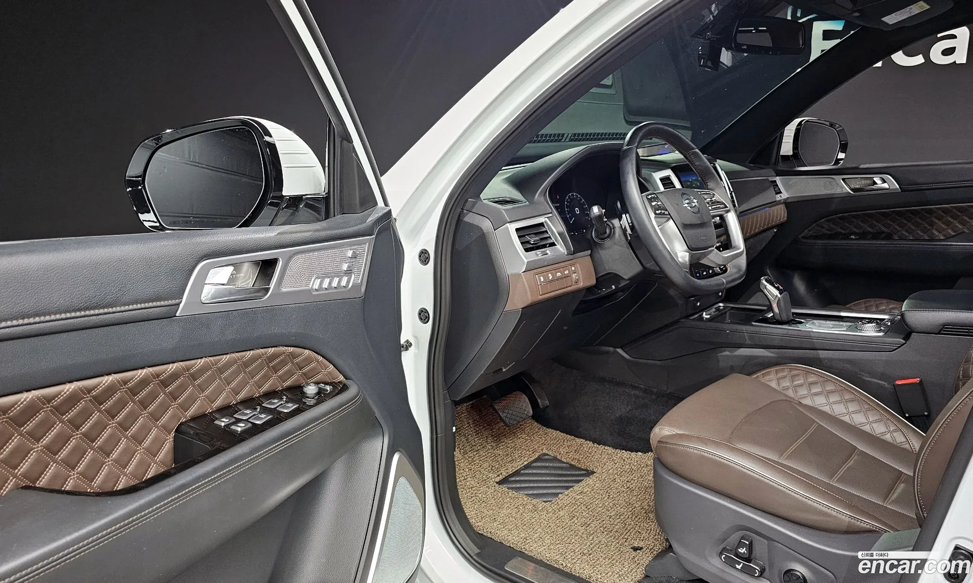 KG Mobility (SsangYong) Rexton 2022 — 19