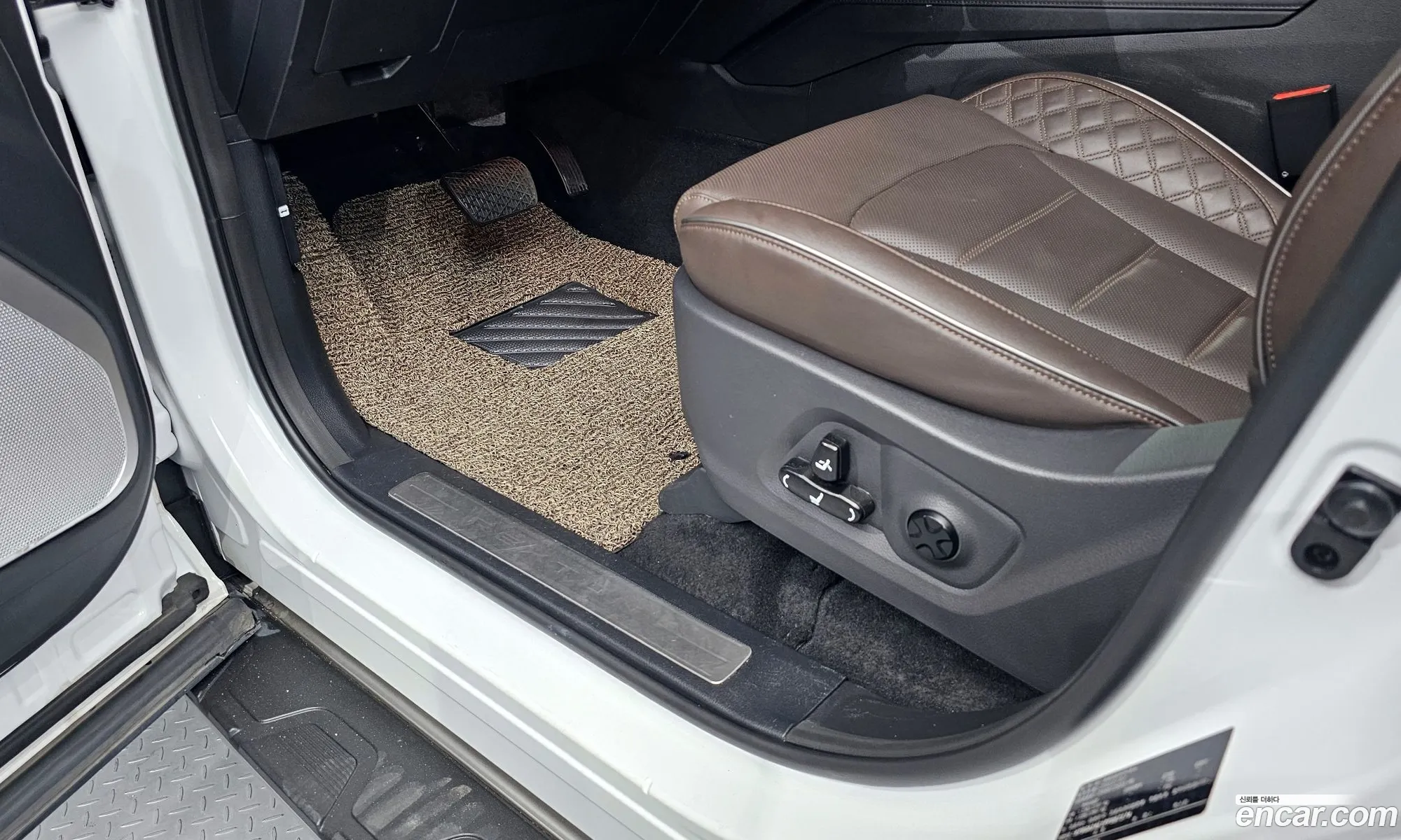 KG Mobility (SsangYong) Rexton 2022 — 2