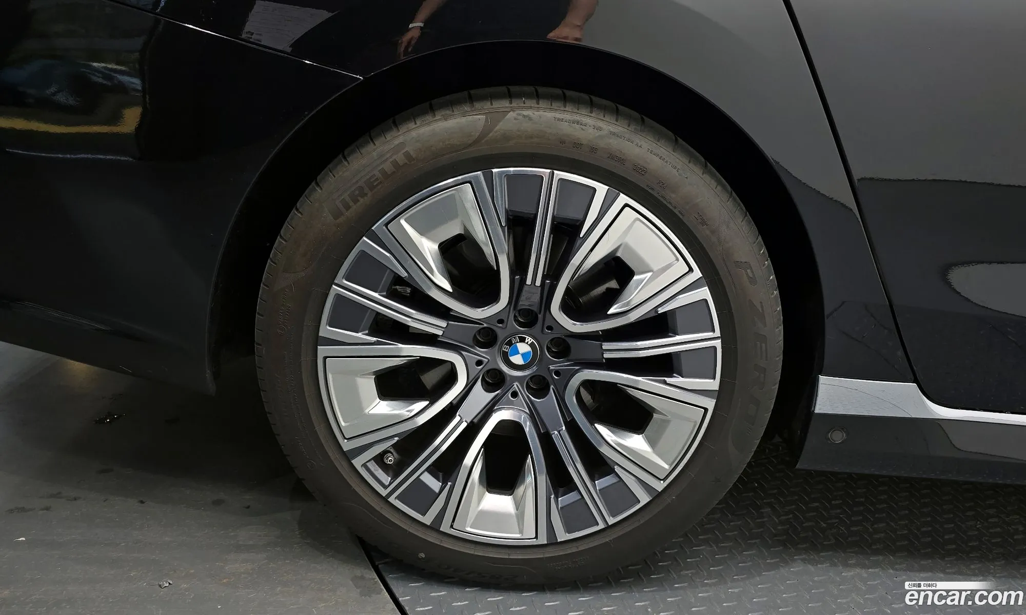 BMW 7 Series 2023 — 6