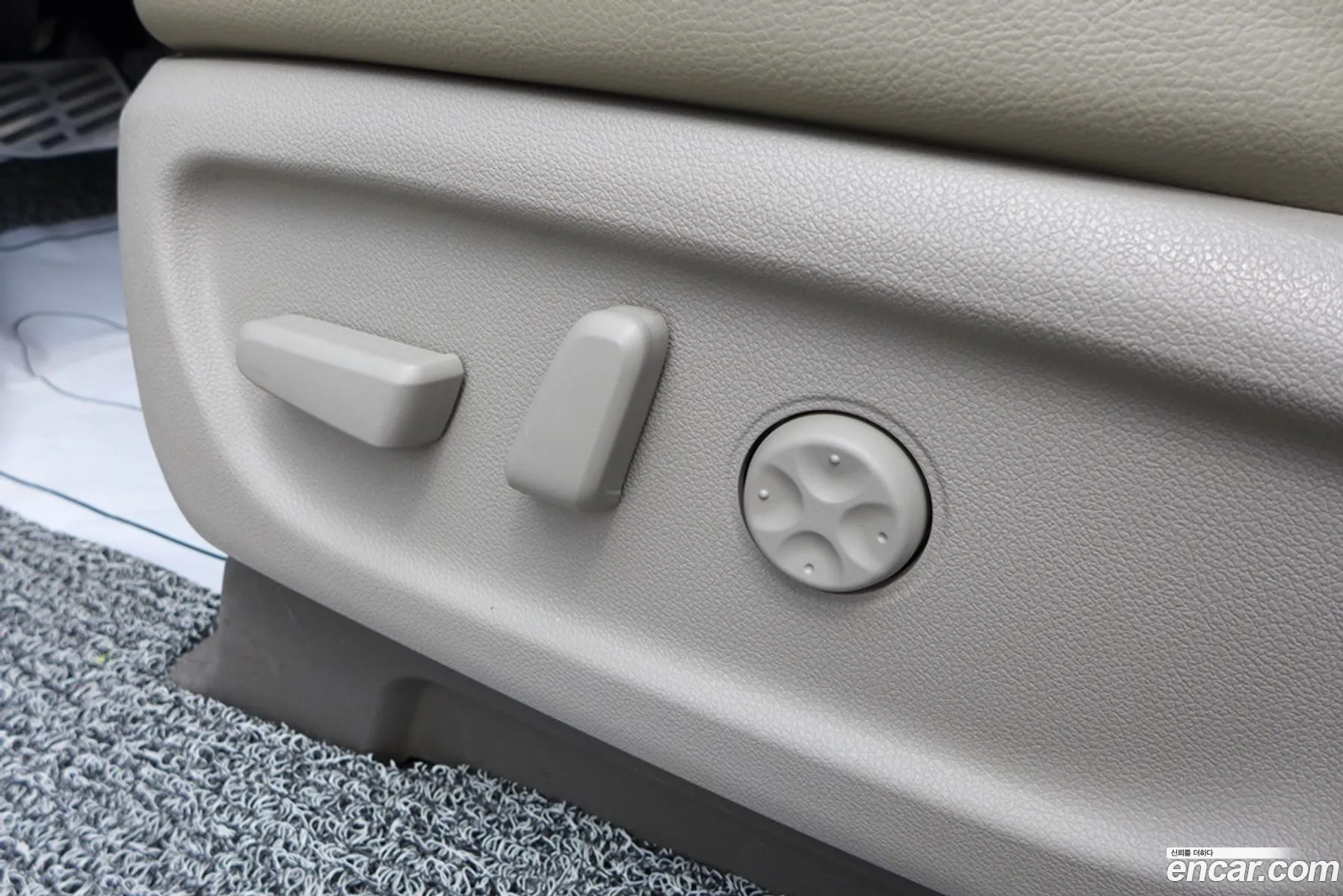 Kia Carnival 2016 — 16