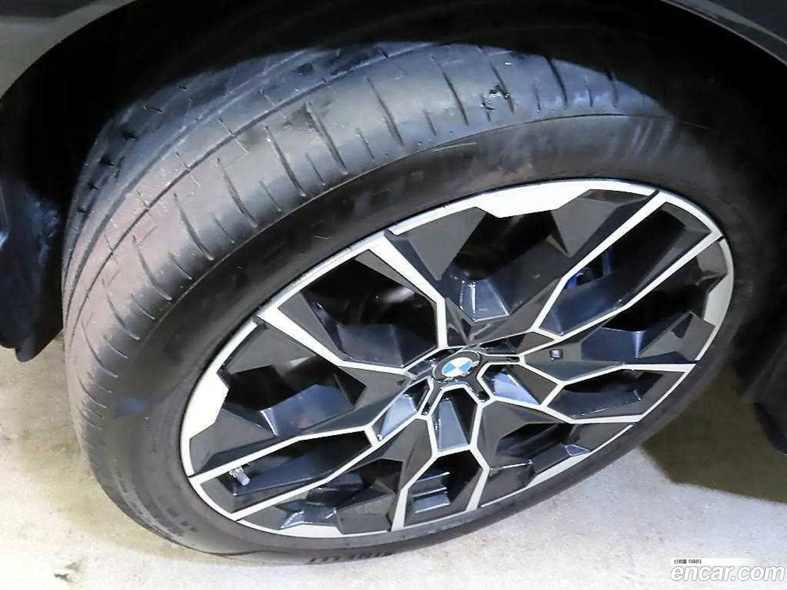 BMW X7 2024 — 13