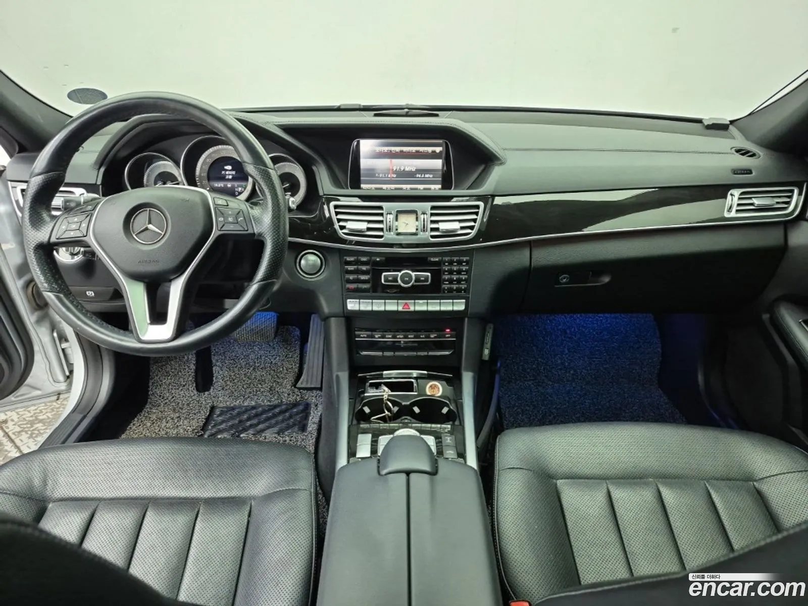 Mercedes-Benz E-Class W212 2015 — 13