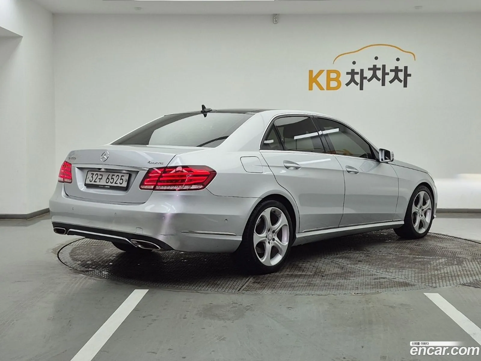 Mercedes-Benz E-Class W212 2015 — 2