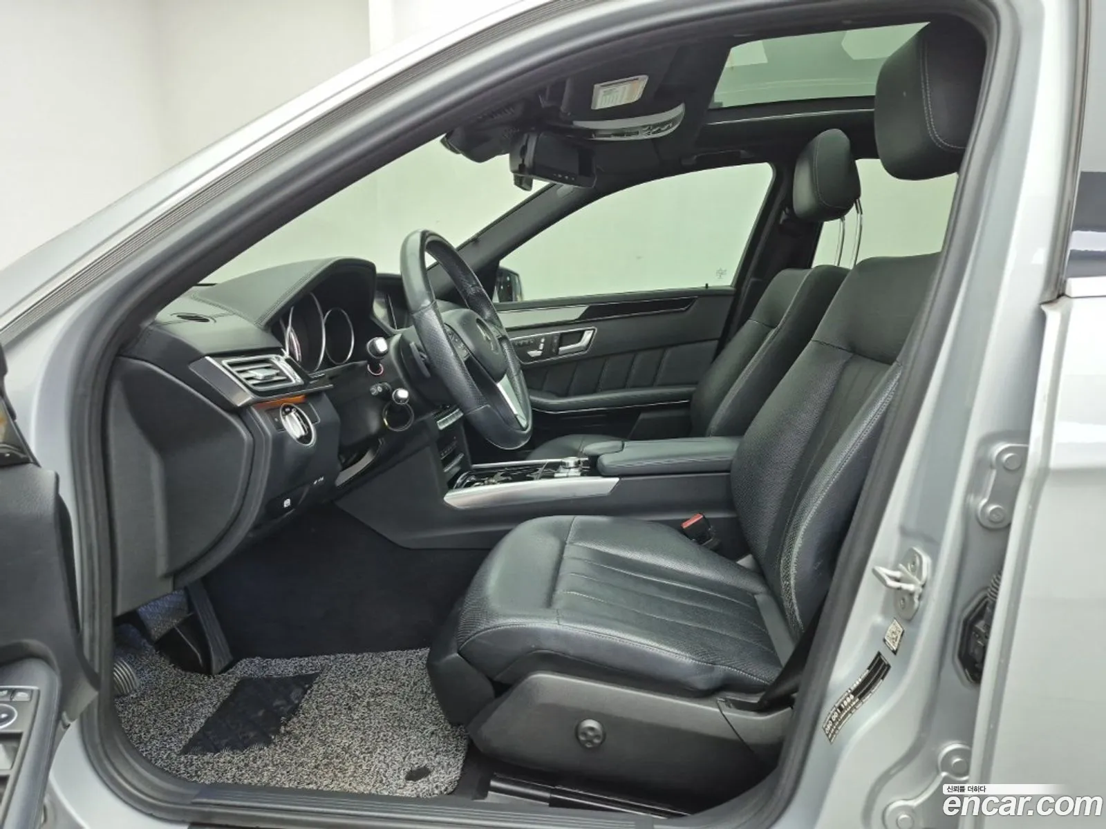 Mercedes-Benz E-Class W212 2015 — 9