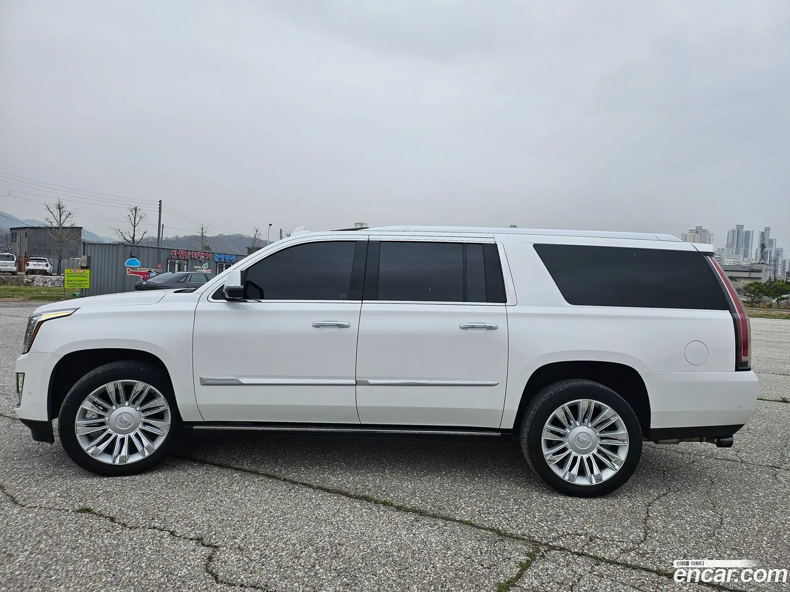 Cadillac Escalade 2018 — 3
