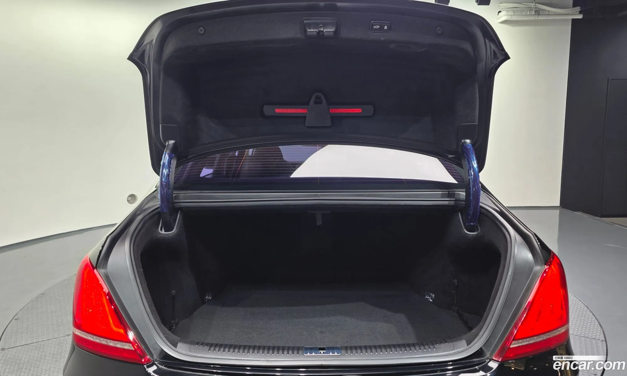 Genesis EQ900 2016 — 5