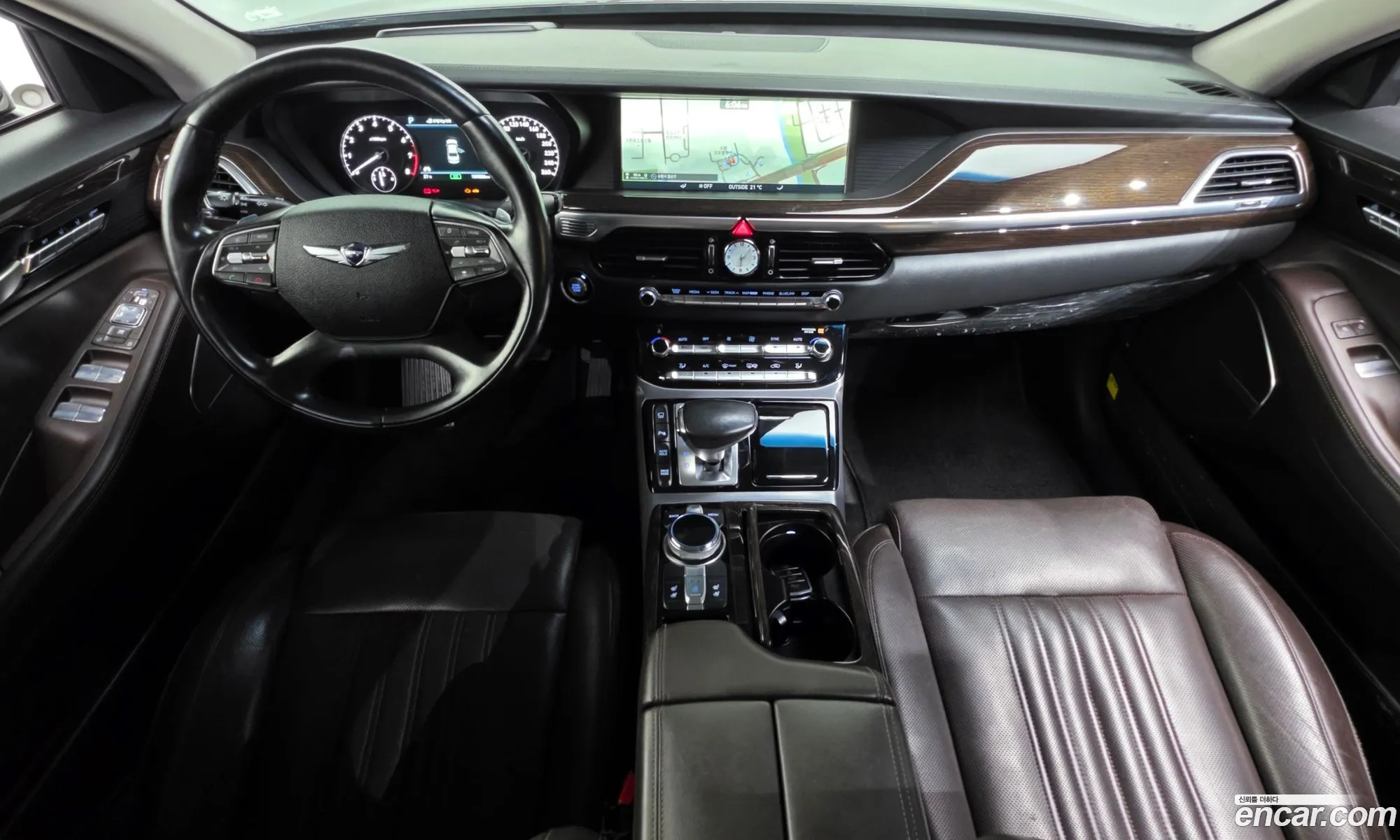 Genesis EQ900 2016 — 7