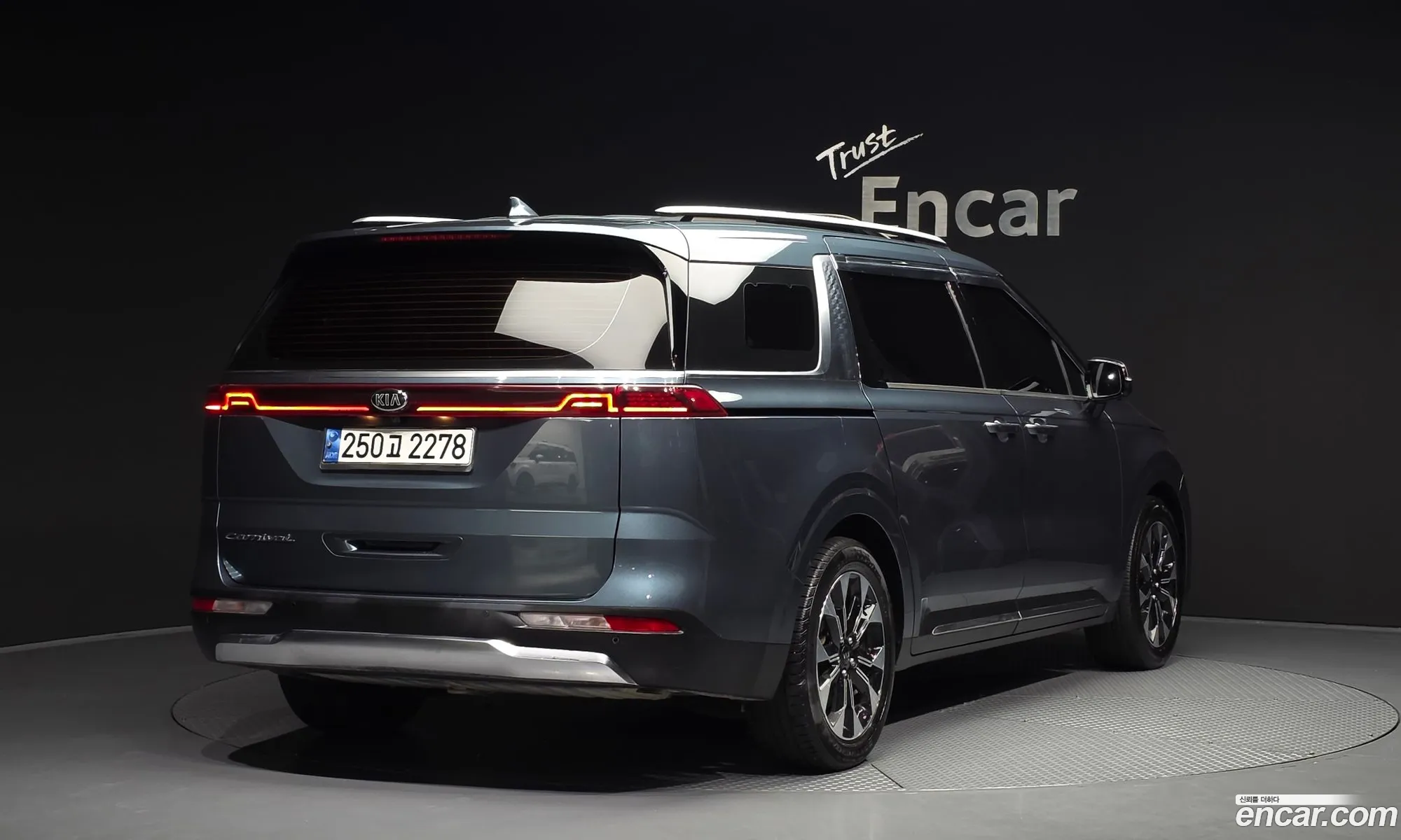 Kia Carnival 2020 KNANE81BBMS023047 — 29