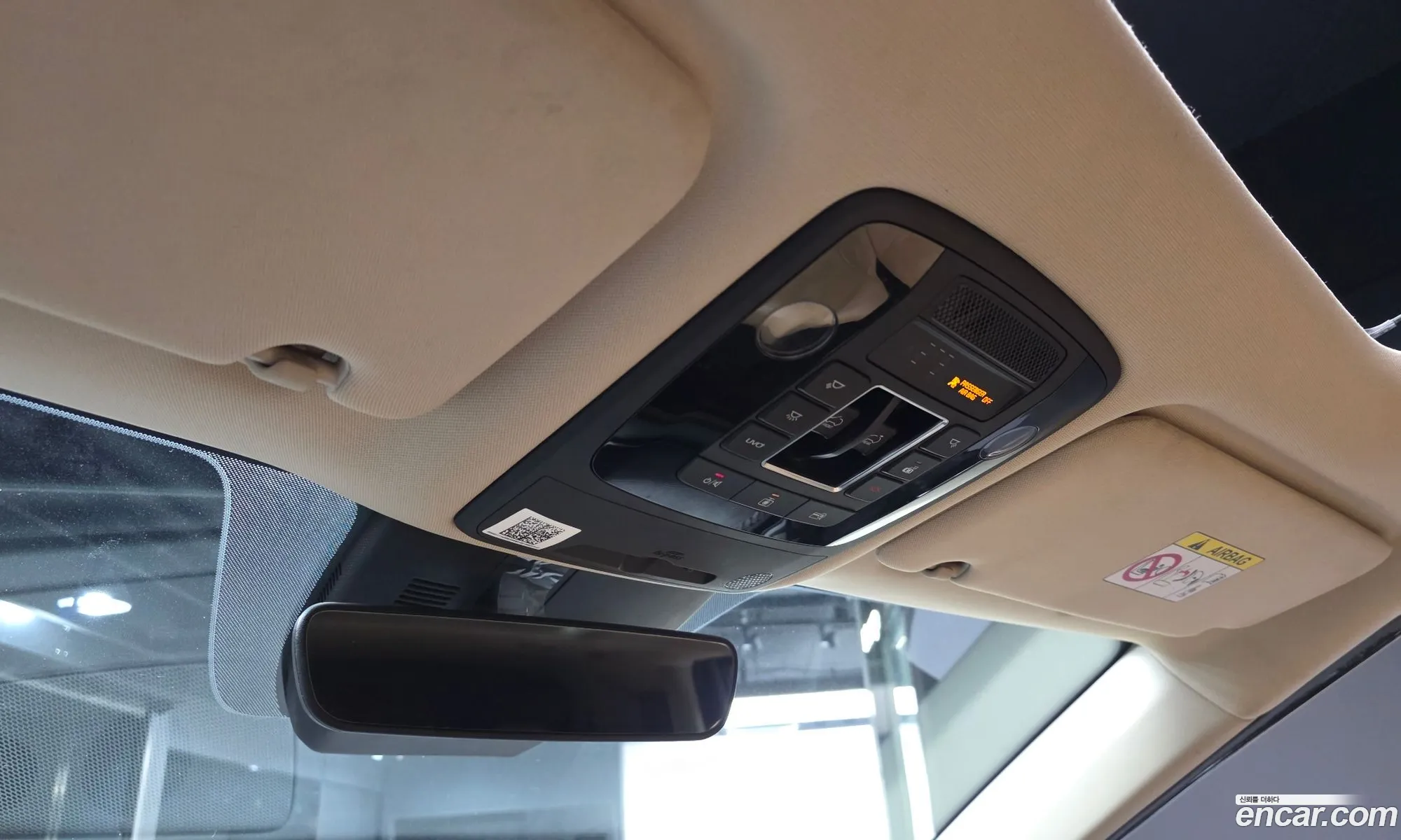 Kia Carnival 2020 KNANE81BBMS023047 — 10