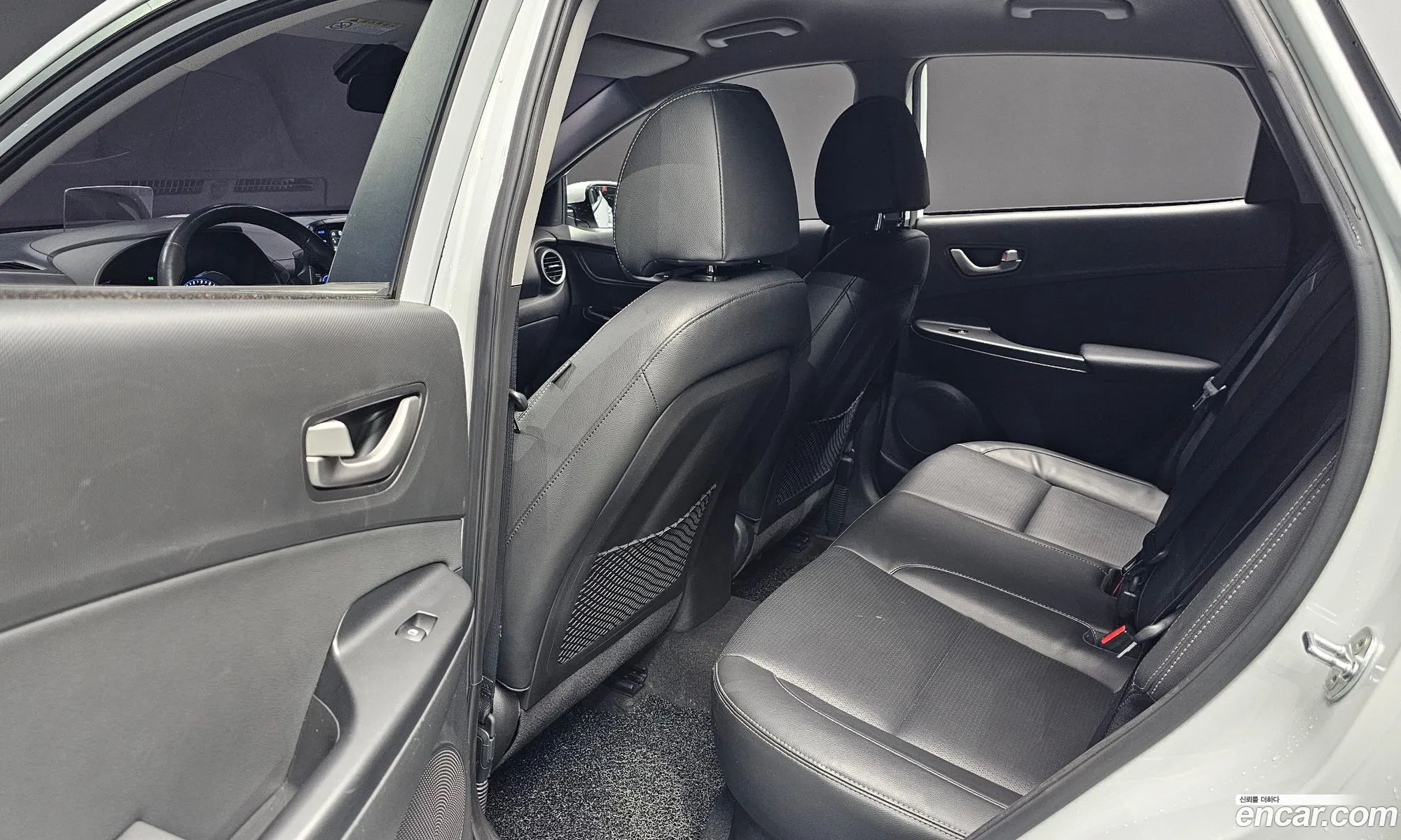 Hyundai Kona 2017 — 16