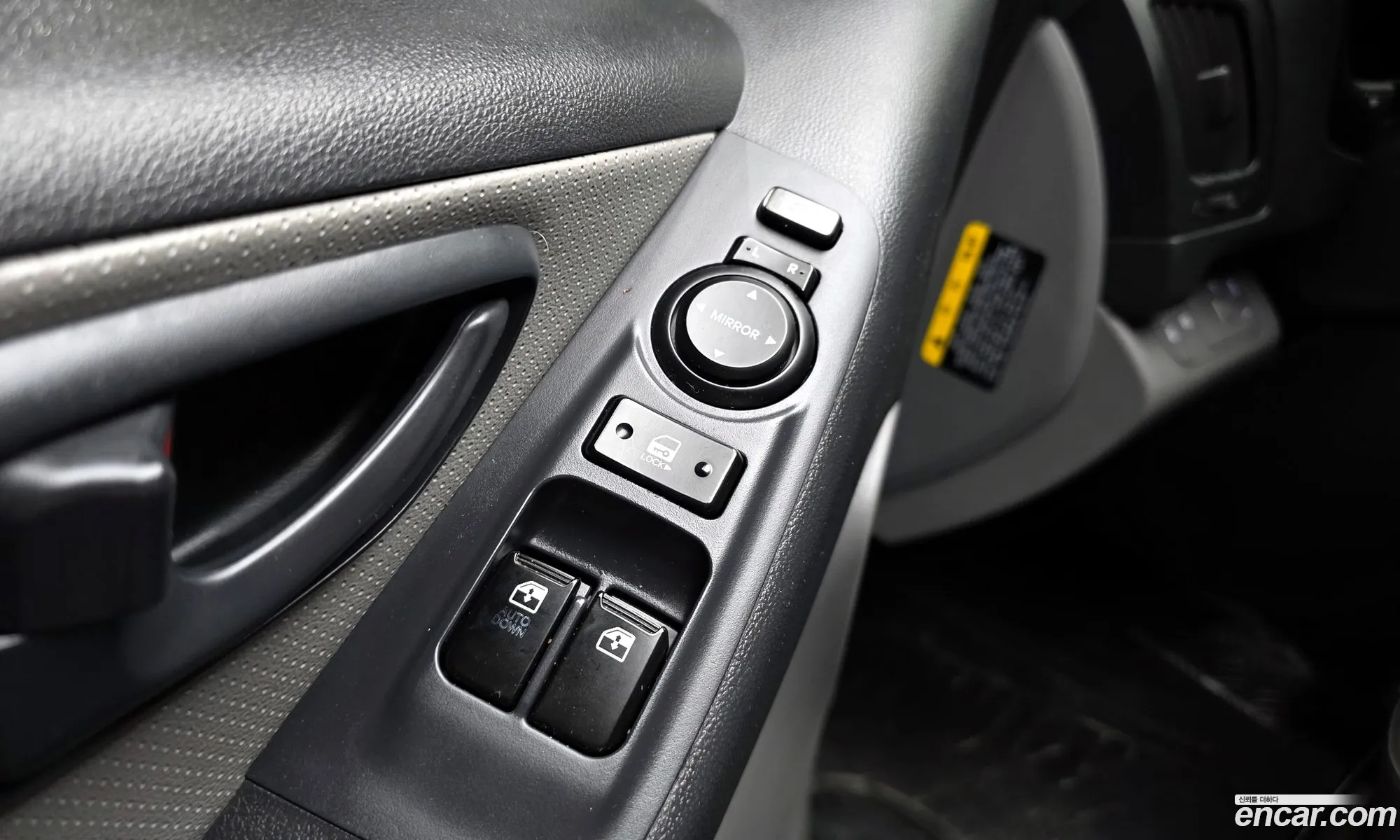 Hyundai Grand Starex 2018 KMFWBX7KBJU967006 — 8