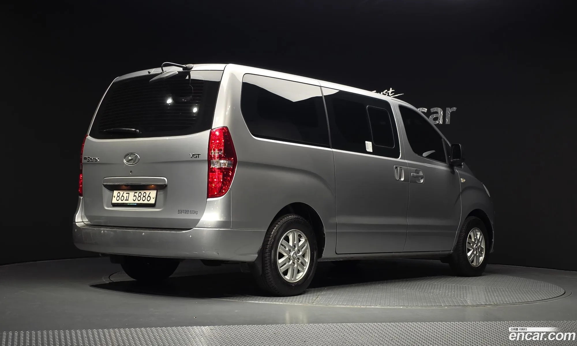 Hyundai Grand Starex 2018 KMFWBX7KBJU967006 — 4