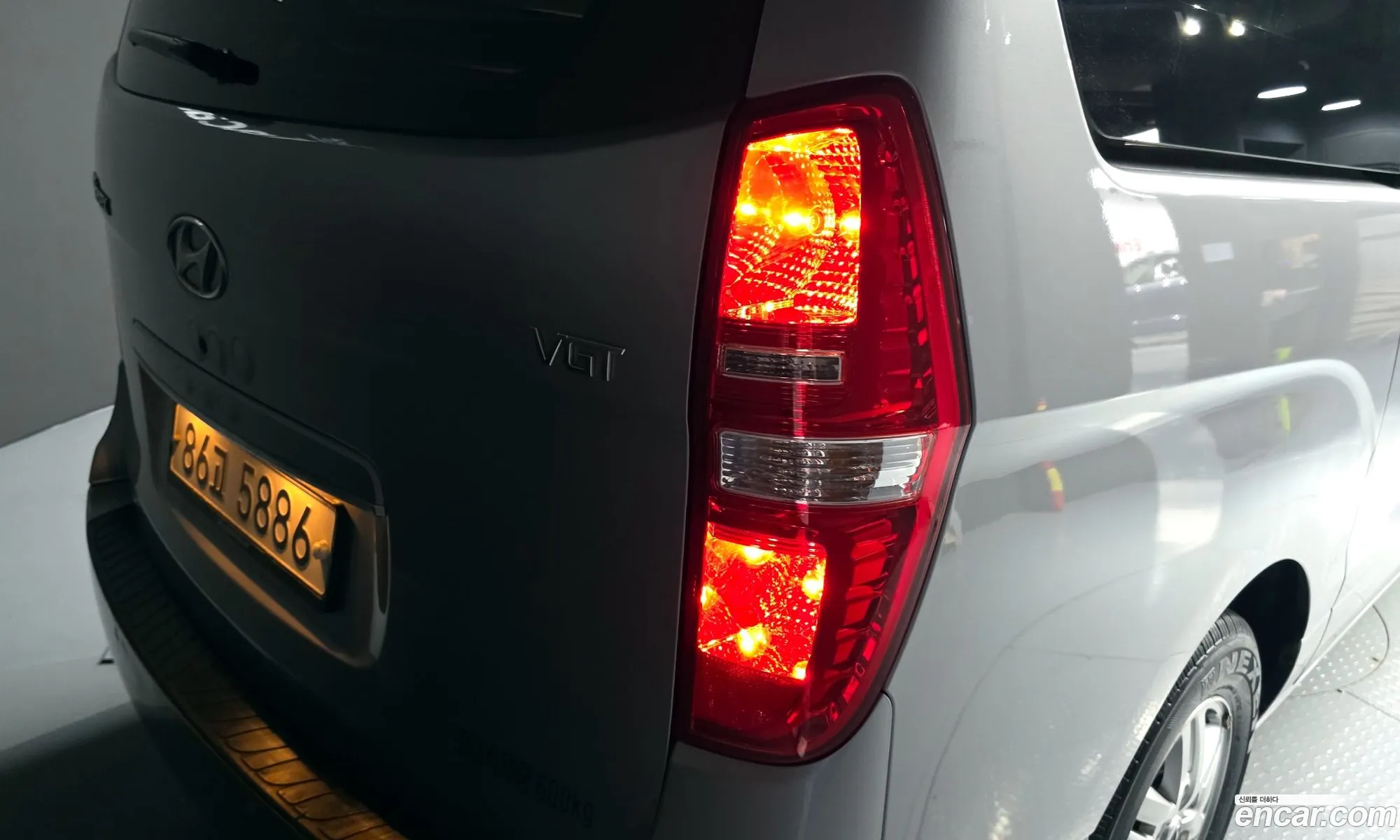 Hyundai Grand Starex 2018 KMFWBX7KBJU967006 — 22