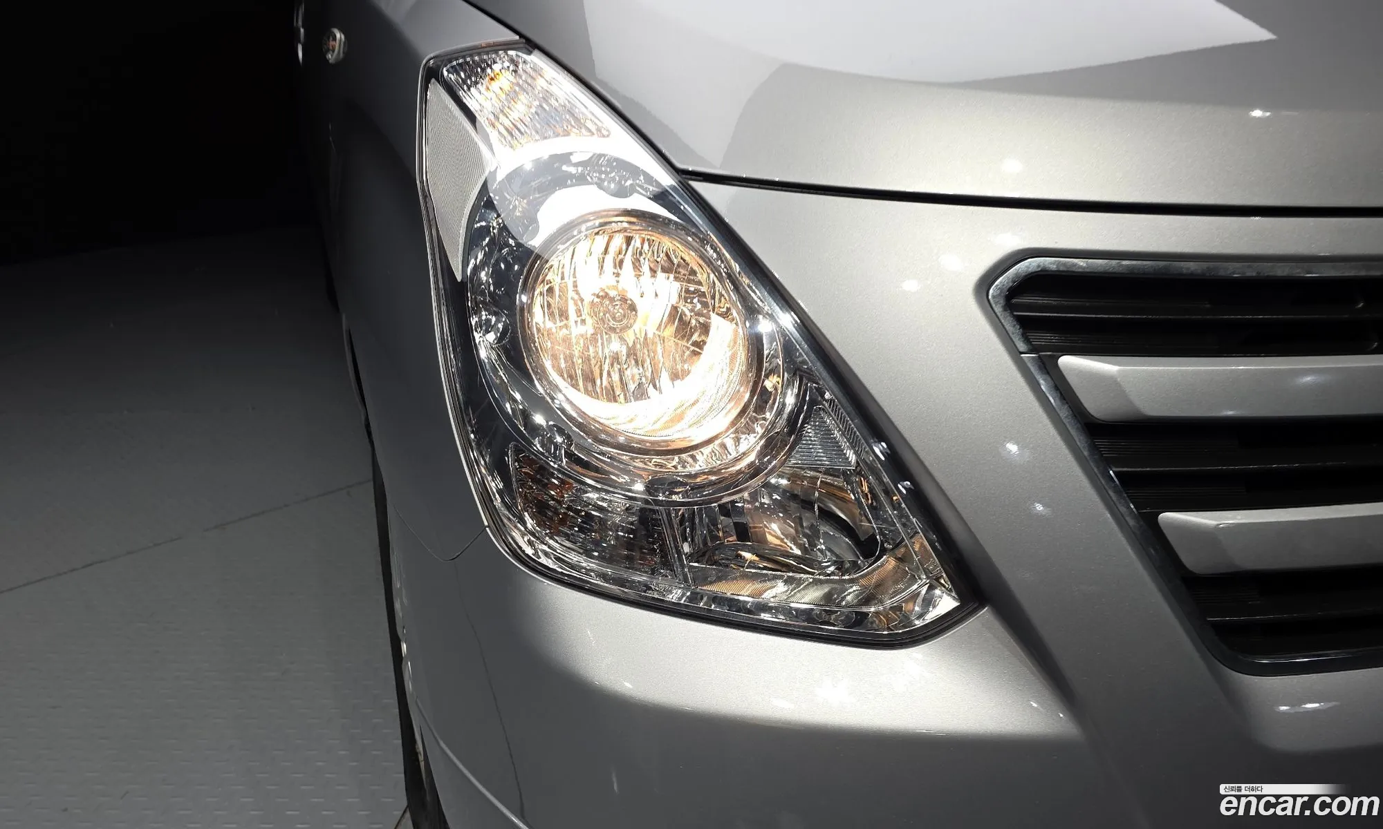 Hyundai Grand Starex 2018 KMFWBX7KBJU967006 — 11
