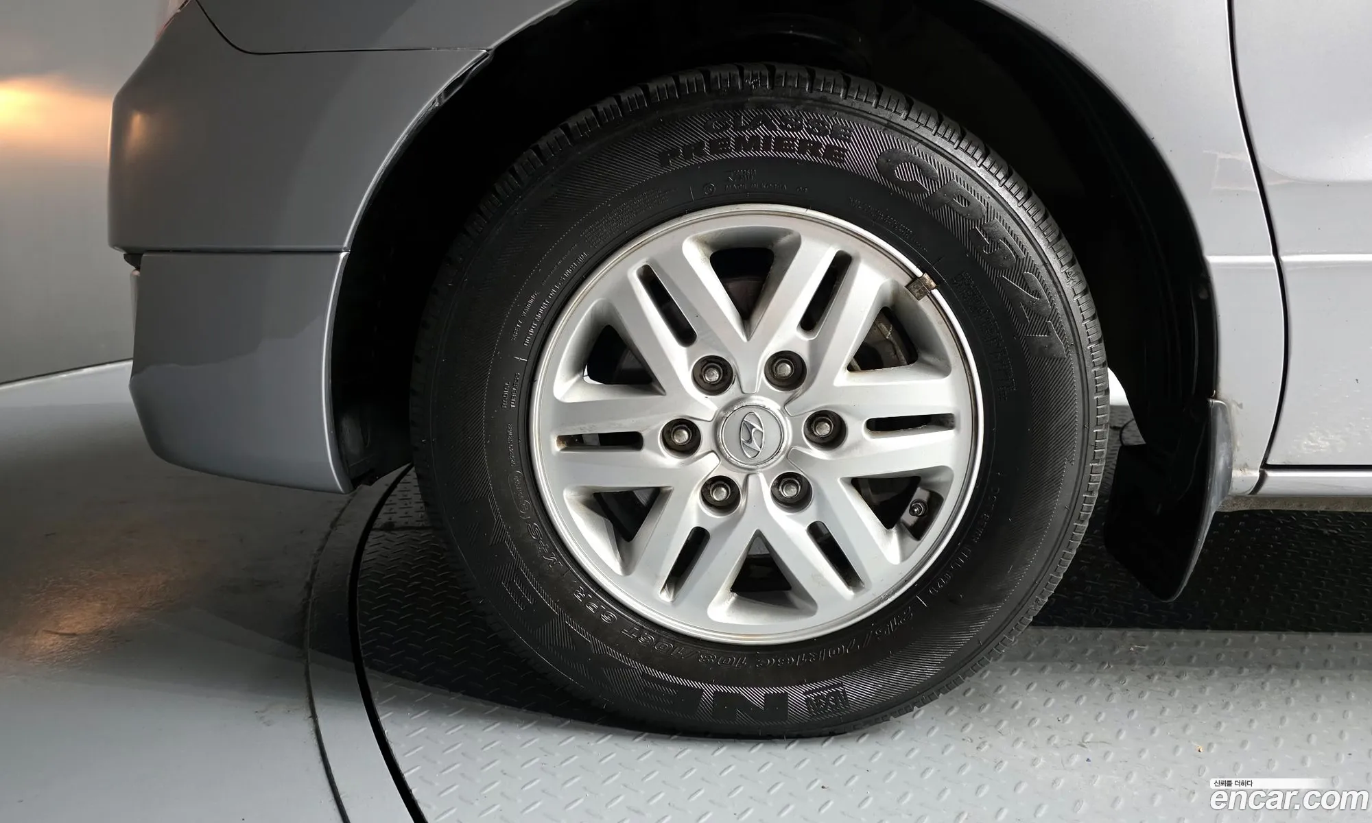 Hyundai Grand Starex 2018 KMFWBX7KBJU967006 — 18