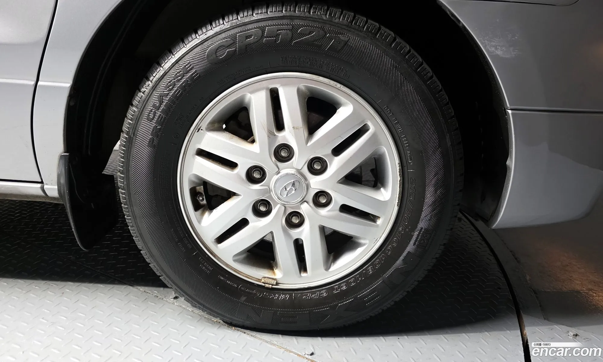Hyundai Grand Starex 2018 KMFWBX7KBJU967006 — 17