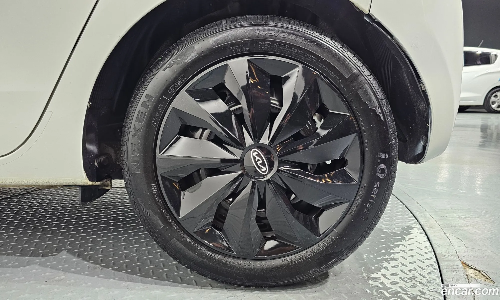 Kia Ray 2021 KNACF911BMT263088 — 17