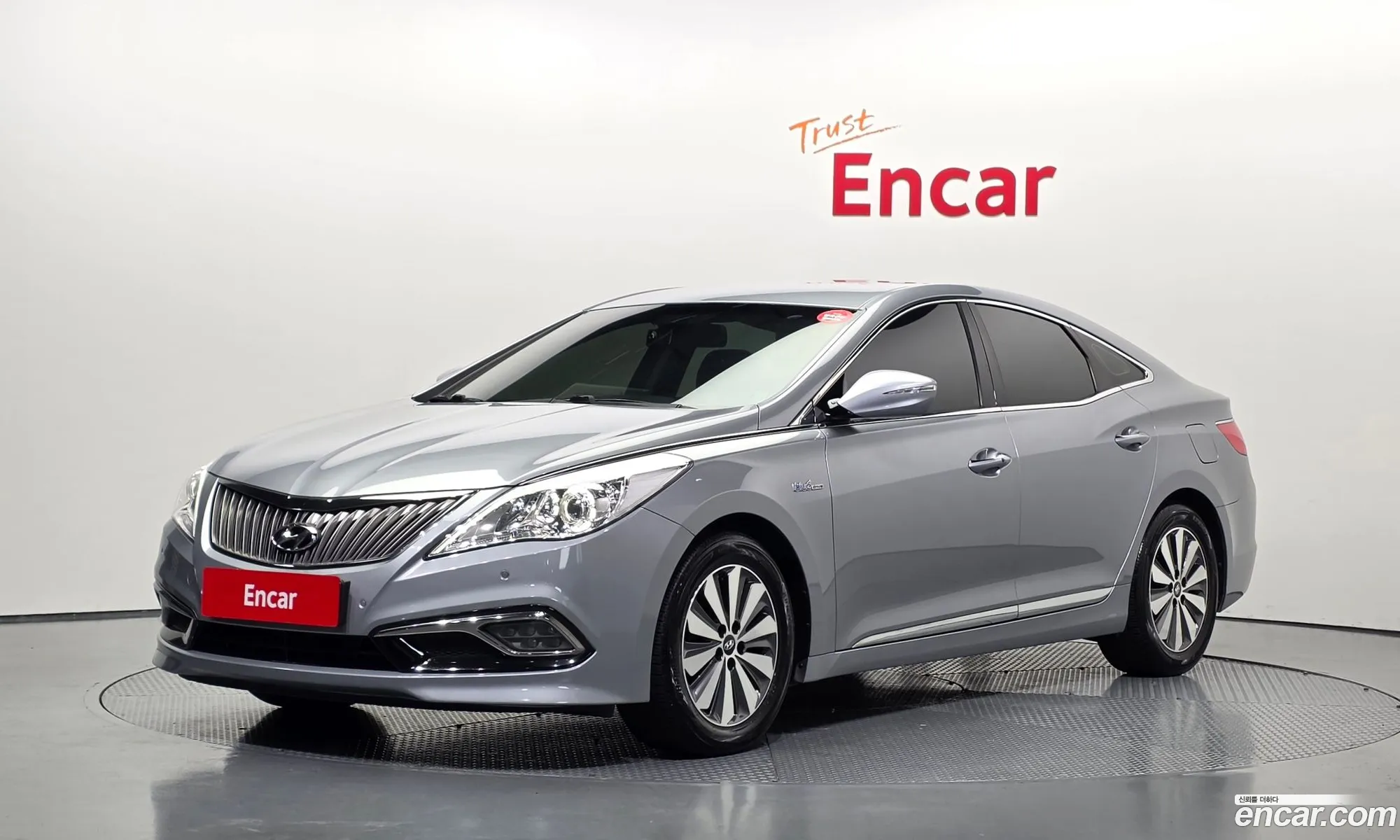Hyundai Grandeur HG Hybrid 2016 — 3