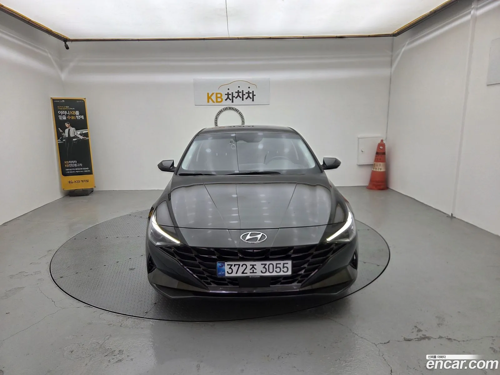 Hyundai Elantra 2021 — 4
