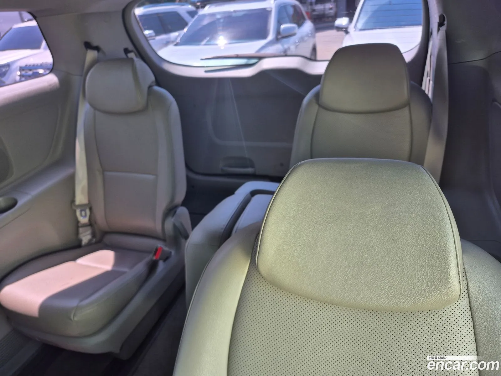 Kia Carnival 2017 — 20