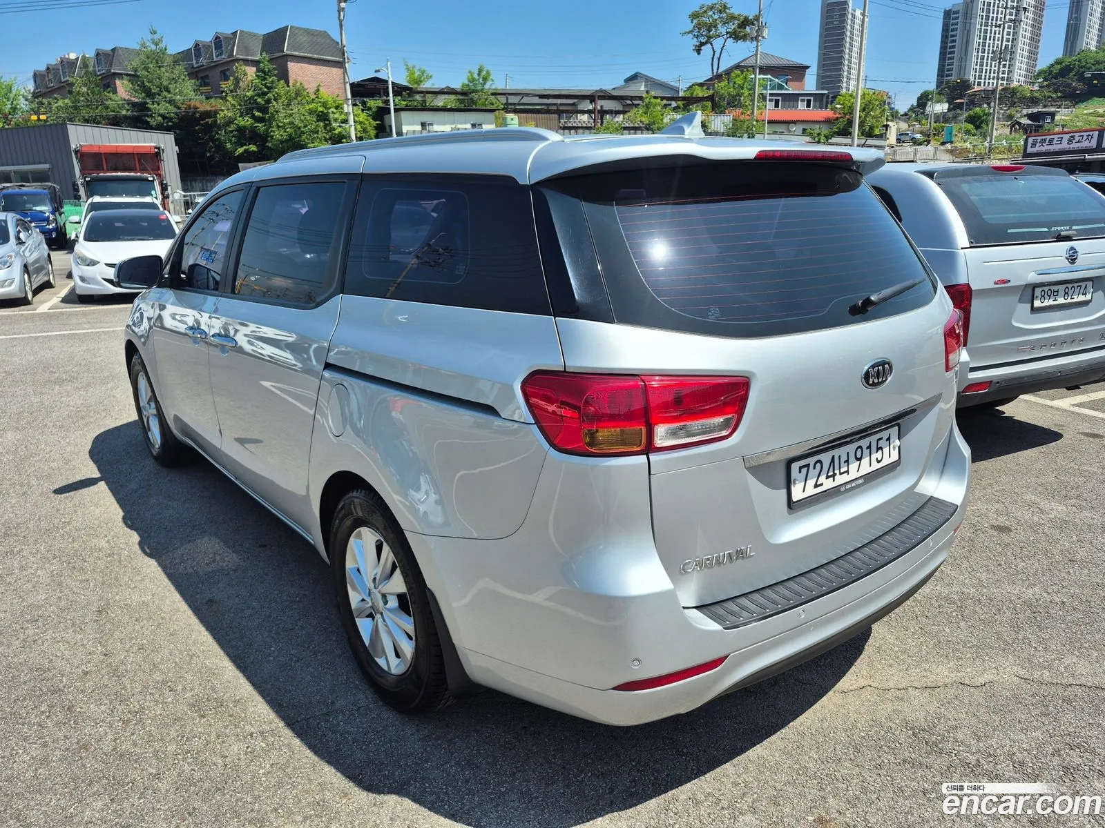 Kia Carnival 2017 — 11
