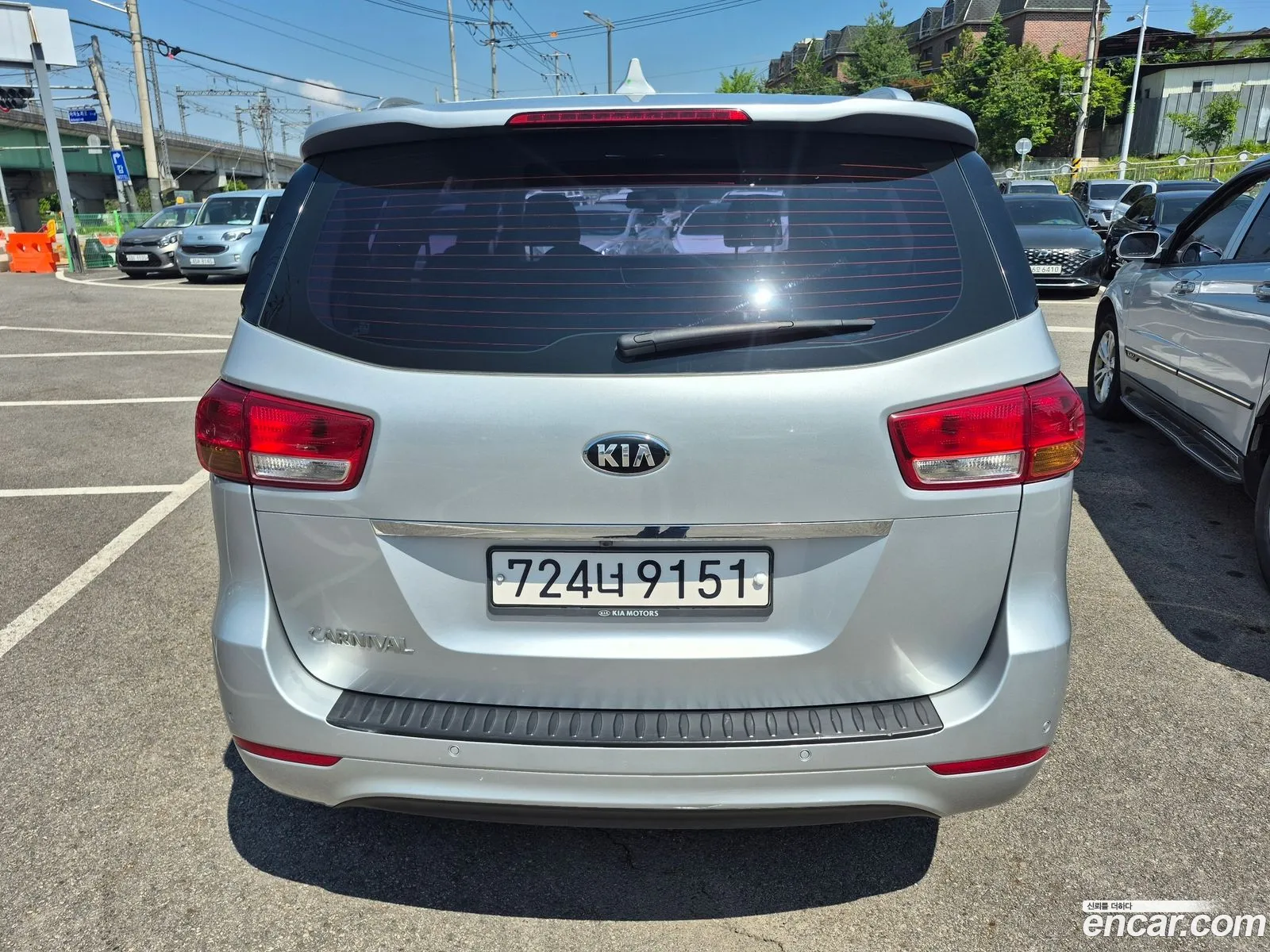 Kia Carnival 2017 — 10