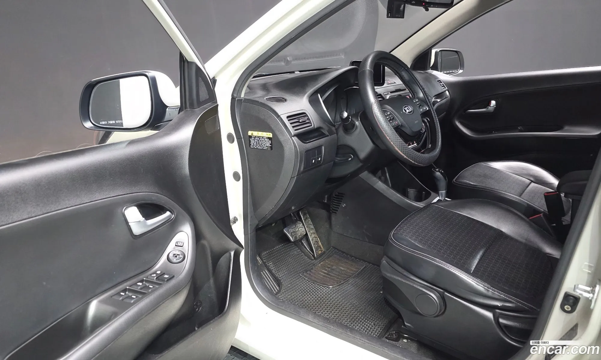 Kia Morning 2016 KNABX511BGT281995 — 12