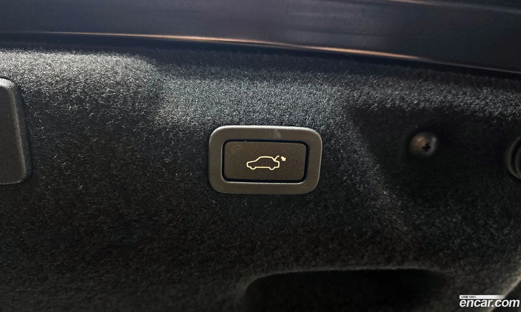Jaguar XE 2015 — 16