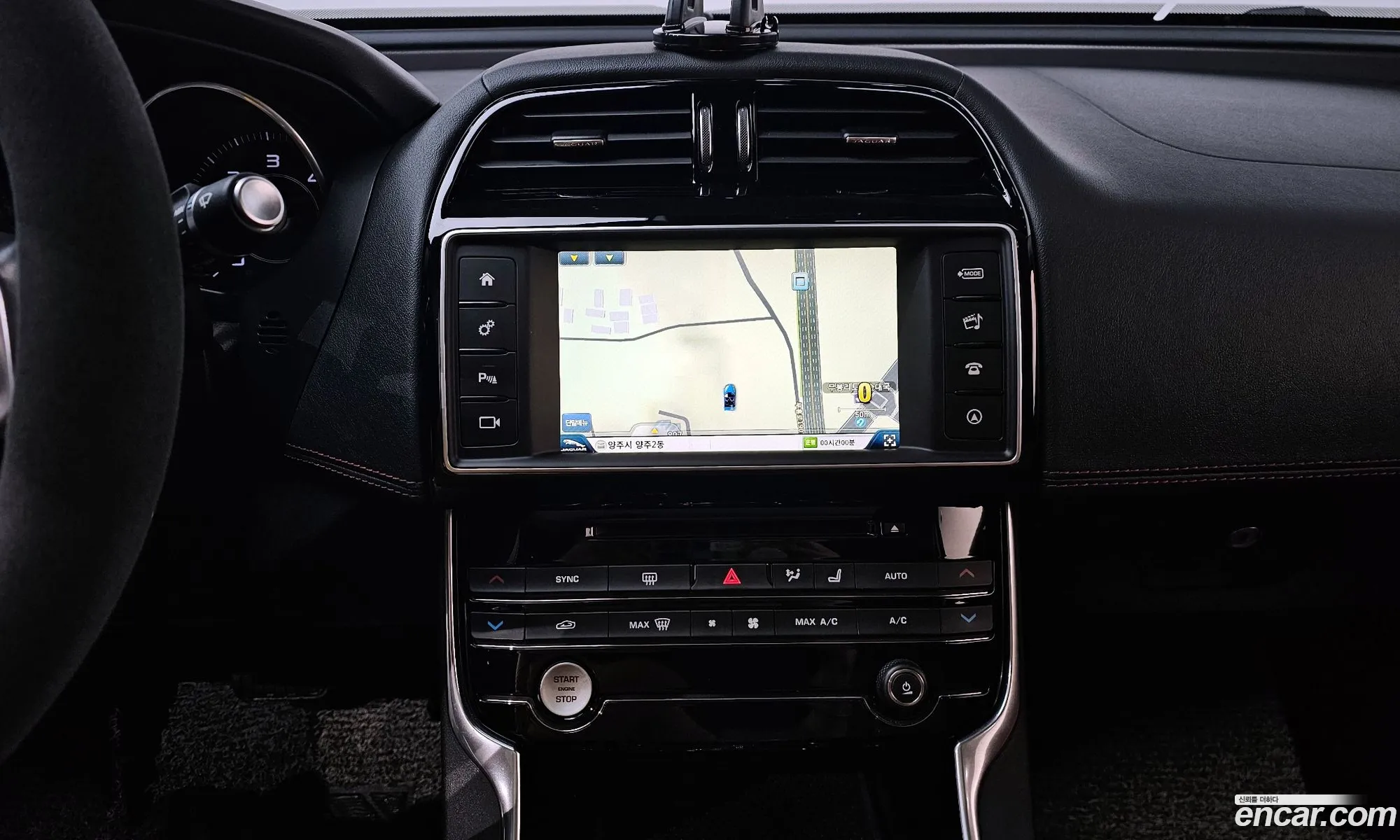 Jaguar XE 2015 — 5