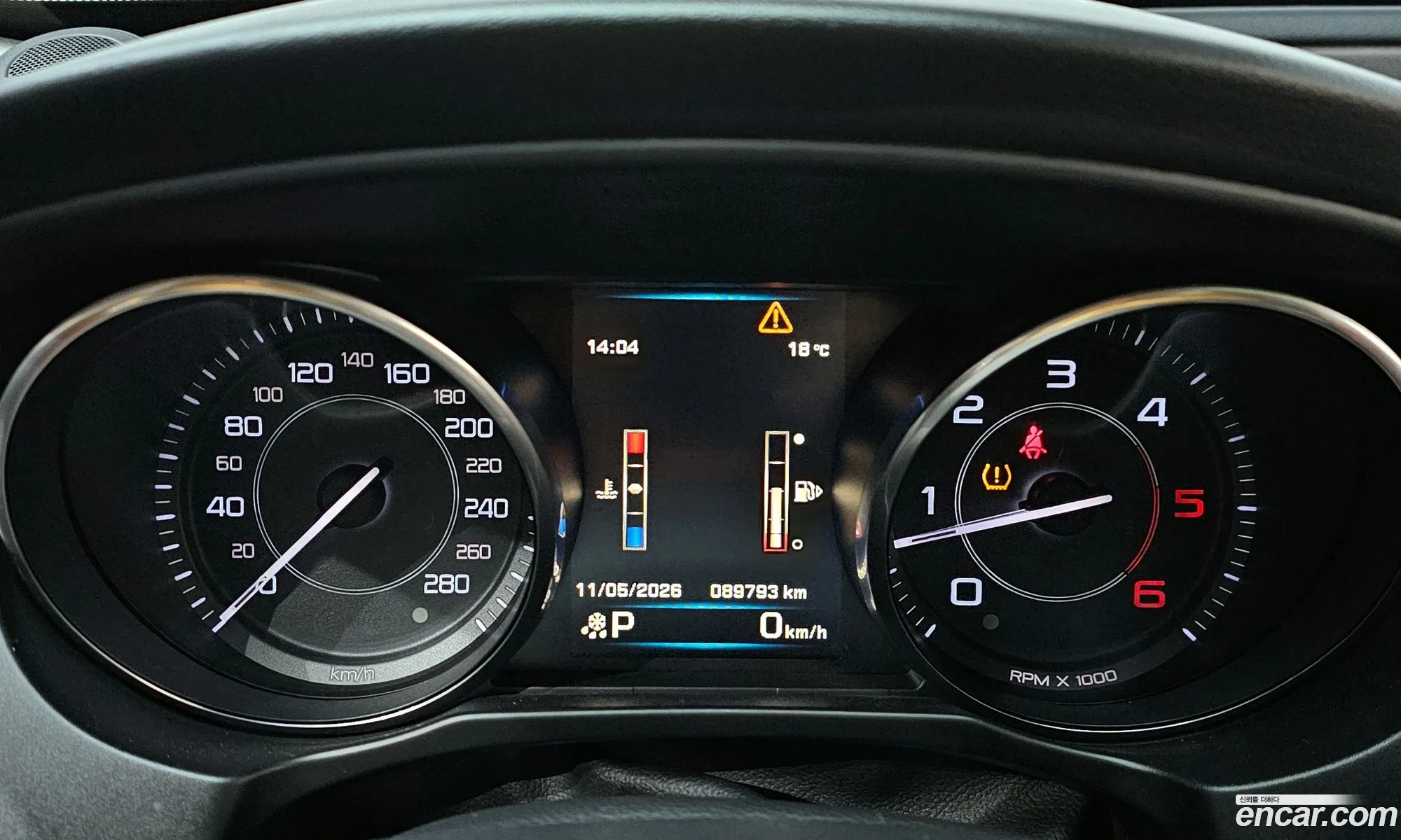 Jaguar XE 2015 — 11