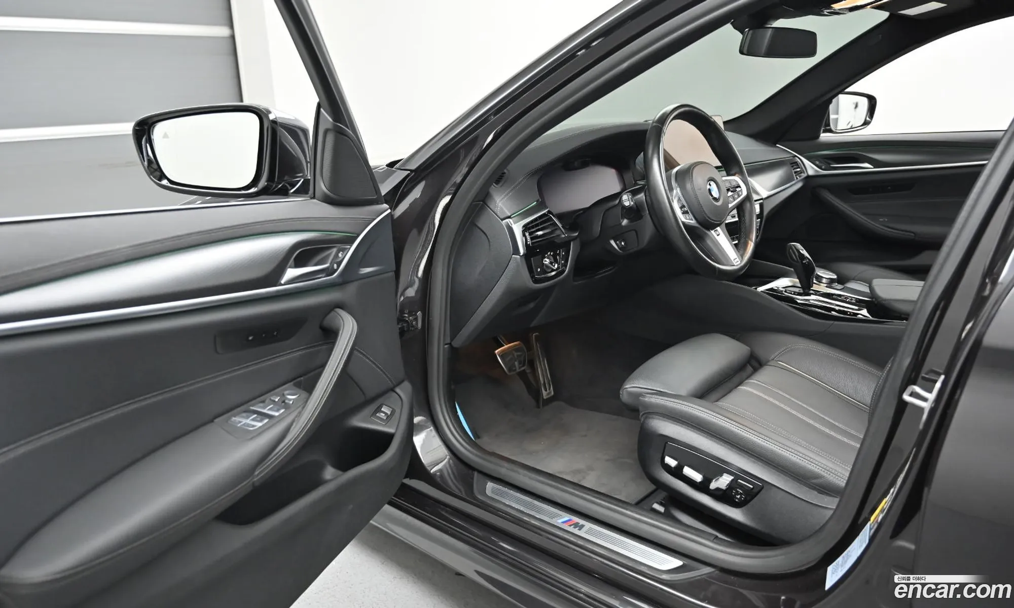 BMW 5 Series 2022 — 15