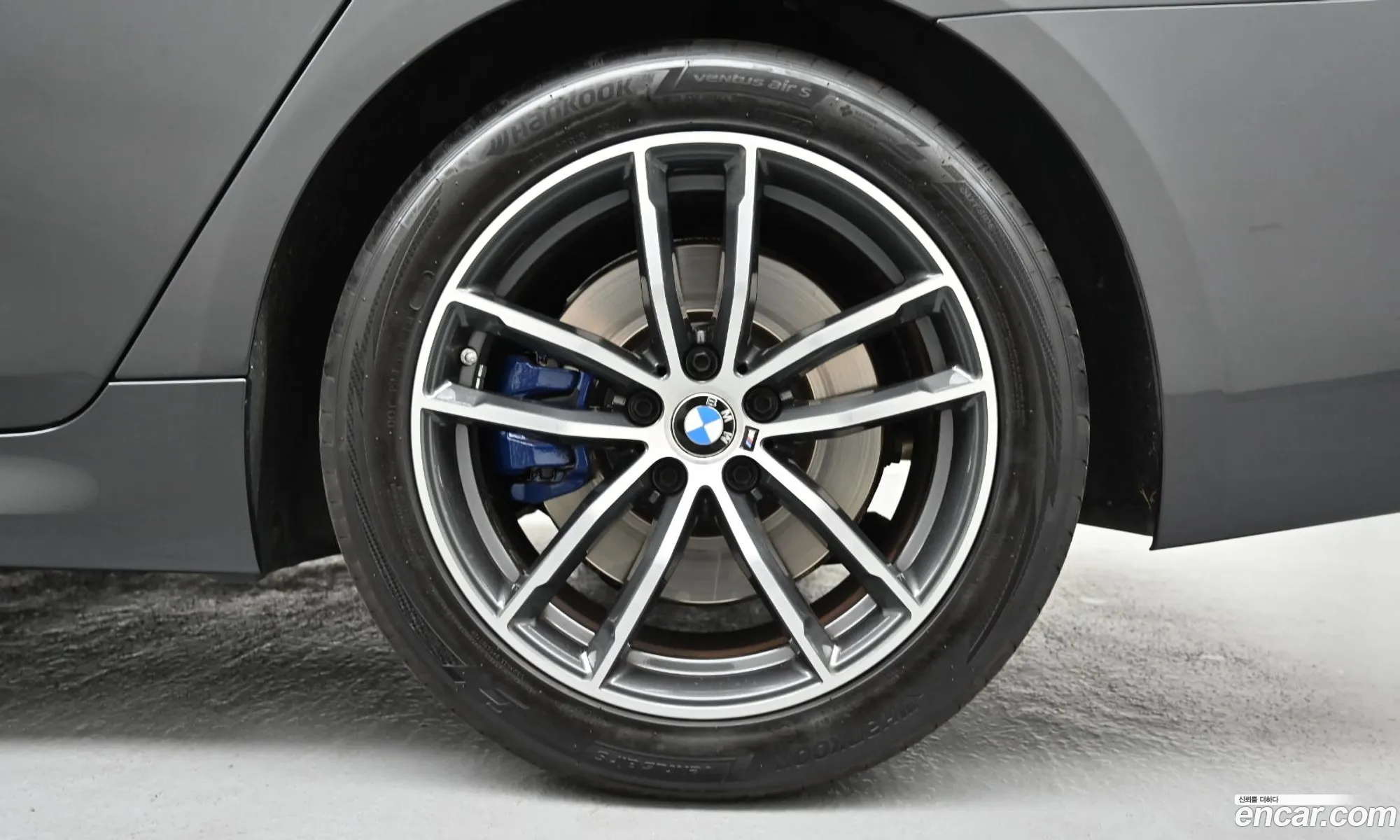 BMW 5 Series 2022 — 18