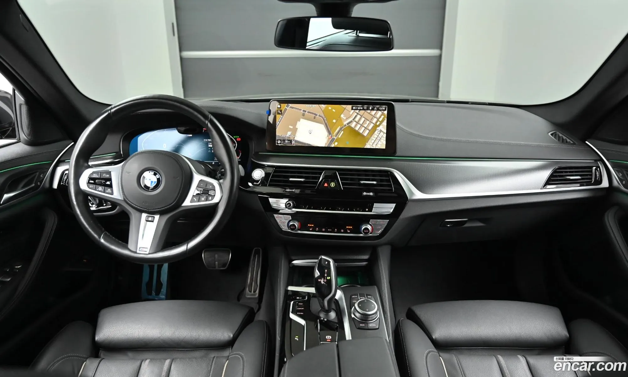 BMW 5 Series 2022 — 12